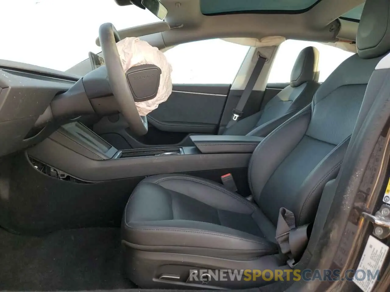 7 Photograph of a damaged car 5YJ3E1EB5RF753911 TESLA MODEL 3 2024