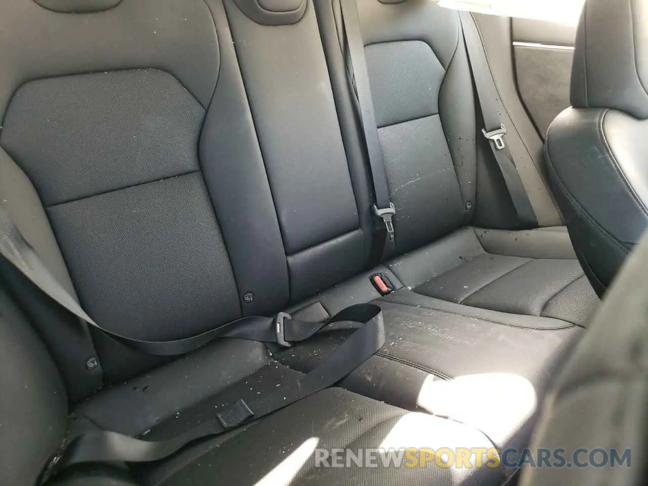 10 Photograph of a damaged car 5YJ3E1EB5RF788173 TESLA MODEL 3 2024