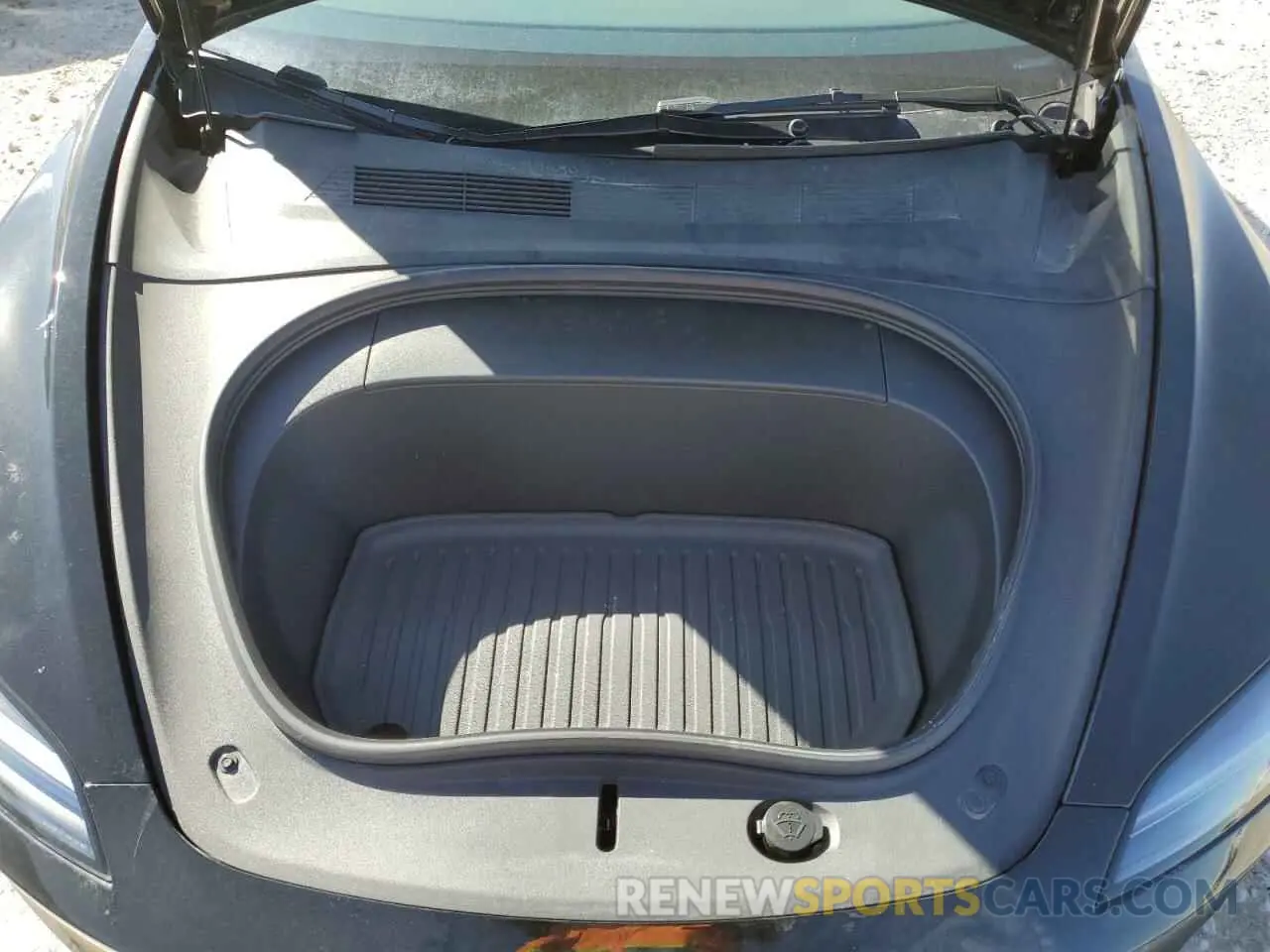 11 Photograph of a damaged car 5YJ3E1EB5RF795950 TESLA MODEL 3 2024
