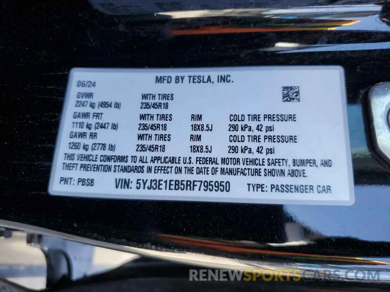 12 Photograph of a damaged car 5YJ3E1EB5RF795950 TESLA MODEL 3 2024