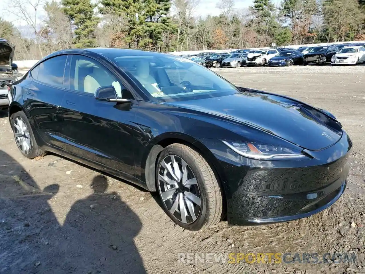 4 Photograph of a damaged car 5YJ3E1EB5RF815615 TESLA MODEL 3 2024