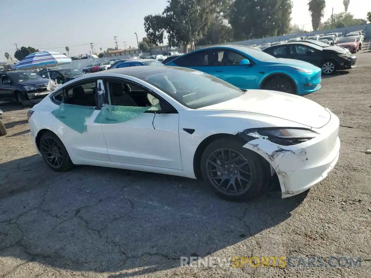 4 Photograph of a damaged car 5YJ3E1EB5RF817218 TESLA MODEL 3 2024