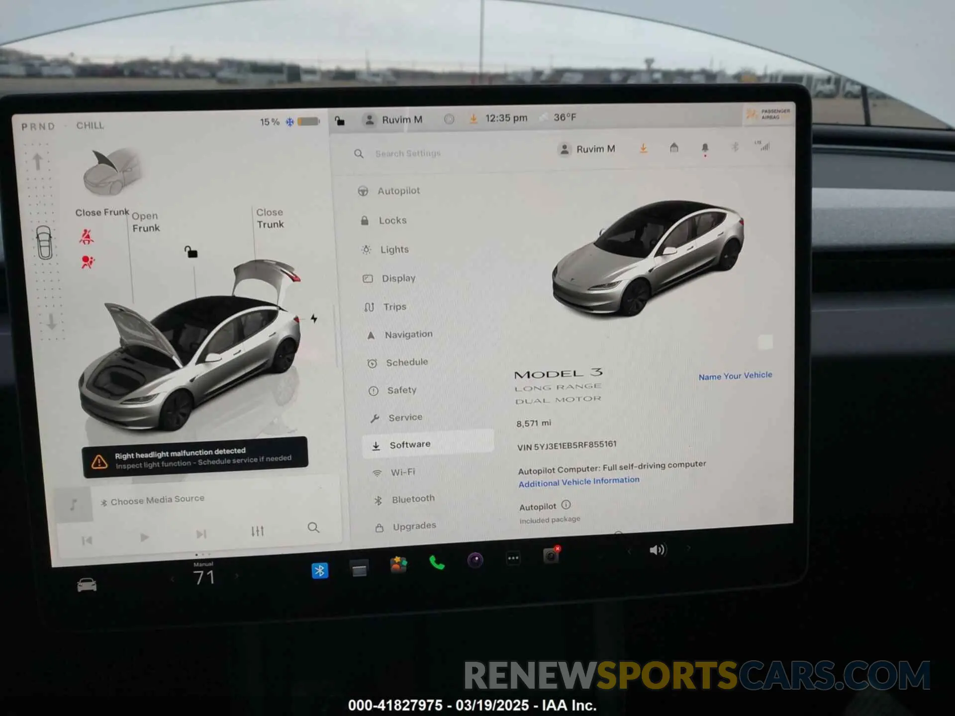 19 Photograph of a damaged car 5YJ3E1EB5RF855161 TESLA MODEL 3 2024