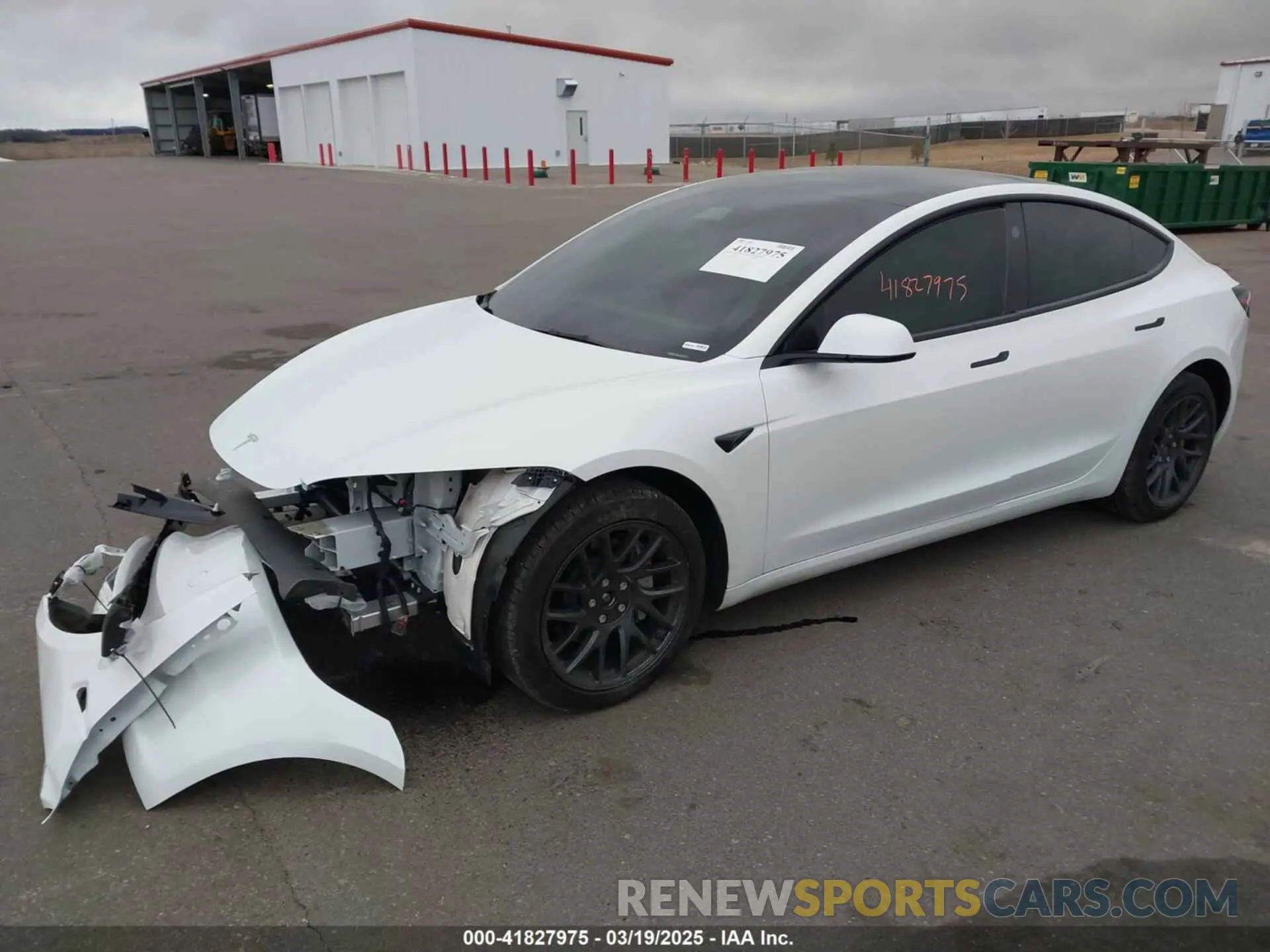 2 Photograph of a damaged car 5YJ3E1EB5RF855161 TESLA MODEL 3 2024