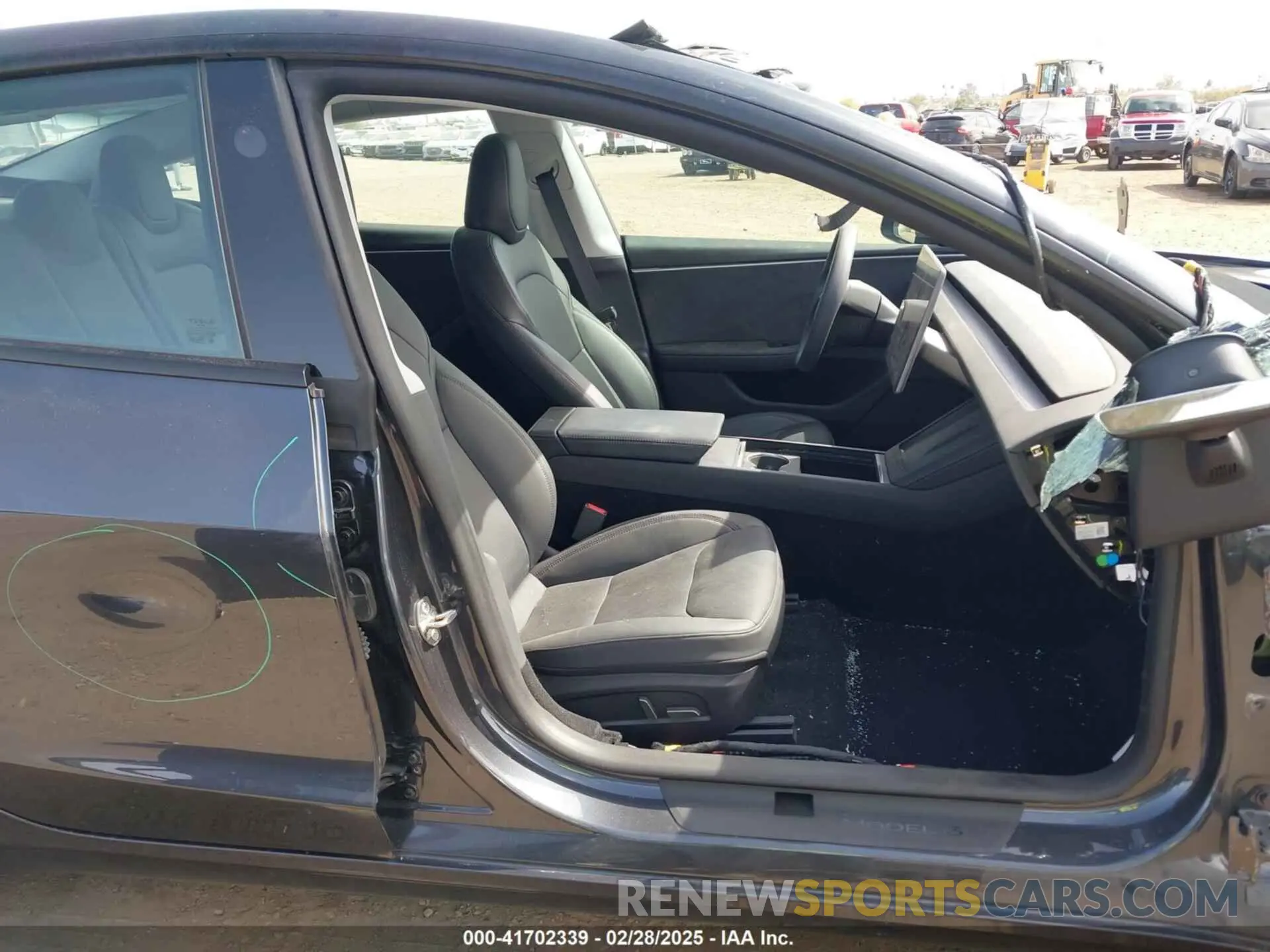 5 Photograph of a damaged car 5YJ3E1EB6RF745736 TESLA MODEL 3 2024