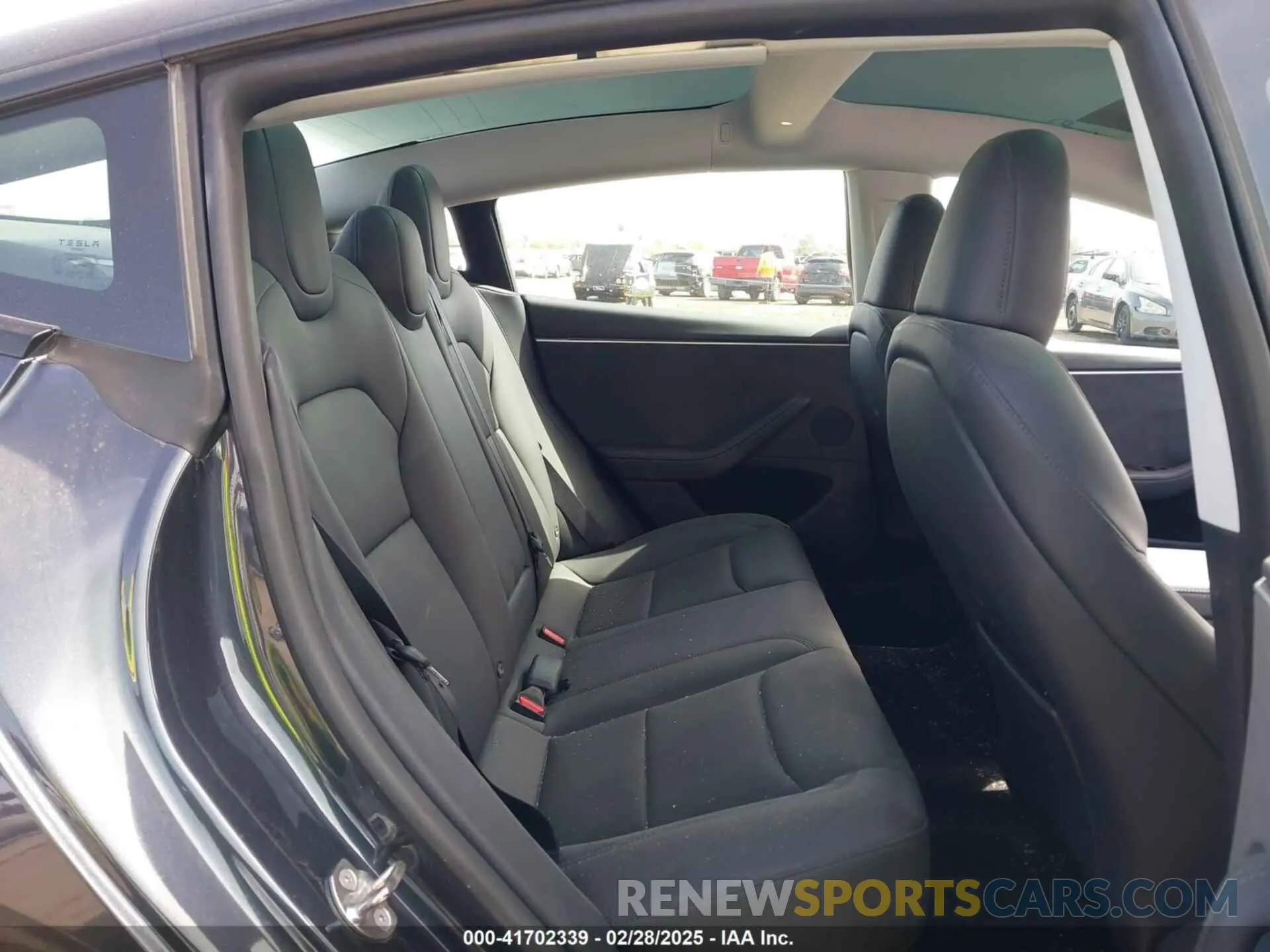 8 Photograph of a damaged car 5YJ3E1EB6RF745736 TESLA MODEL 3 2024