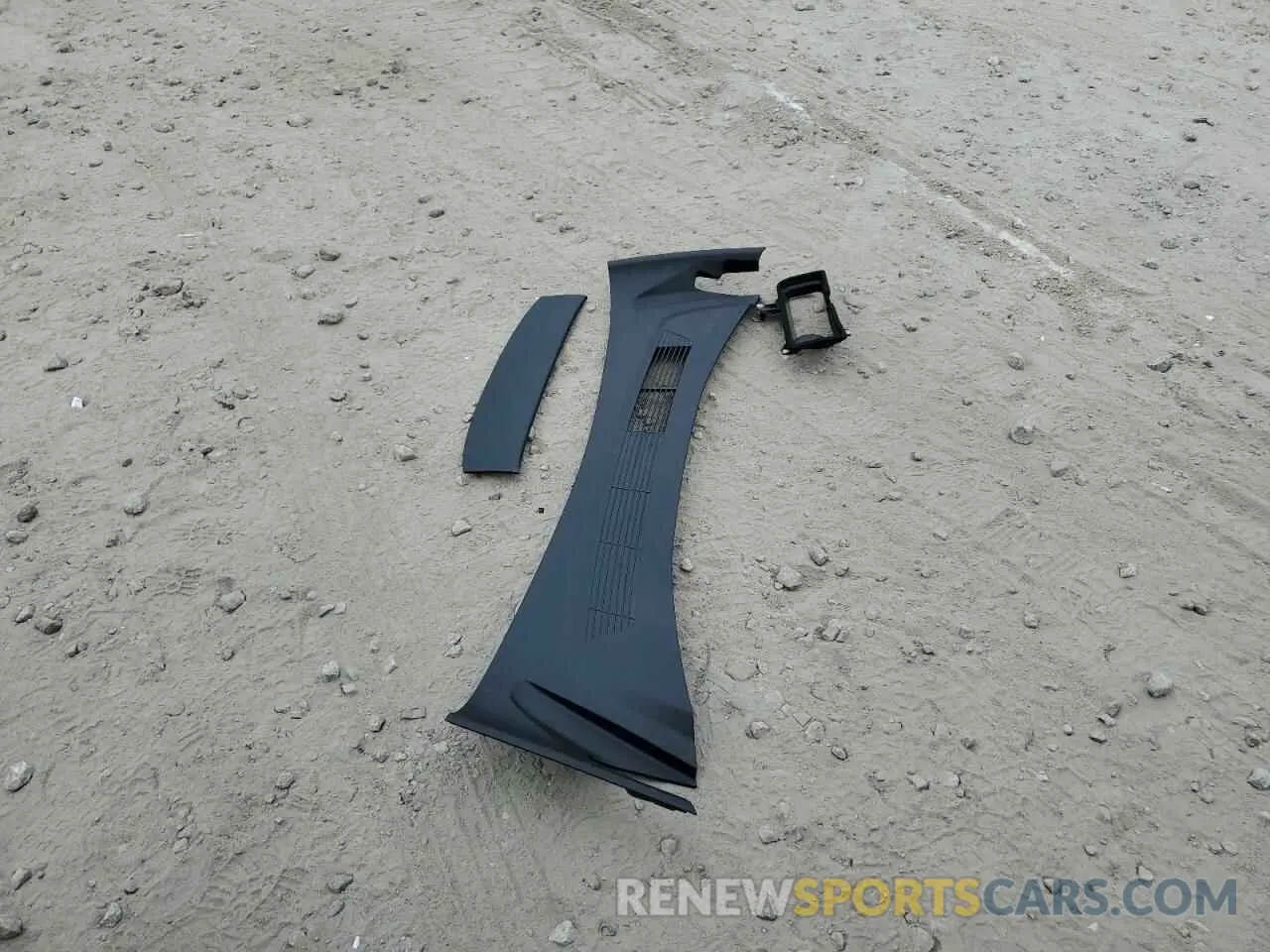 12 Photograph of a damaged car 5YJ3E1EB6RF789106 TESLA MODEL 3 2024