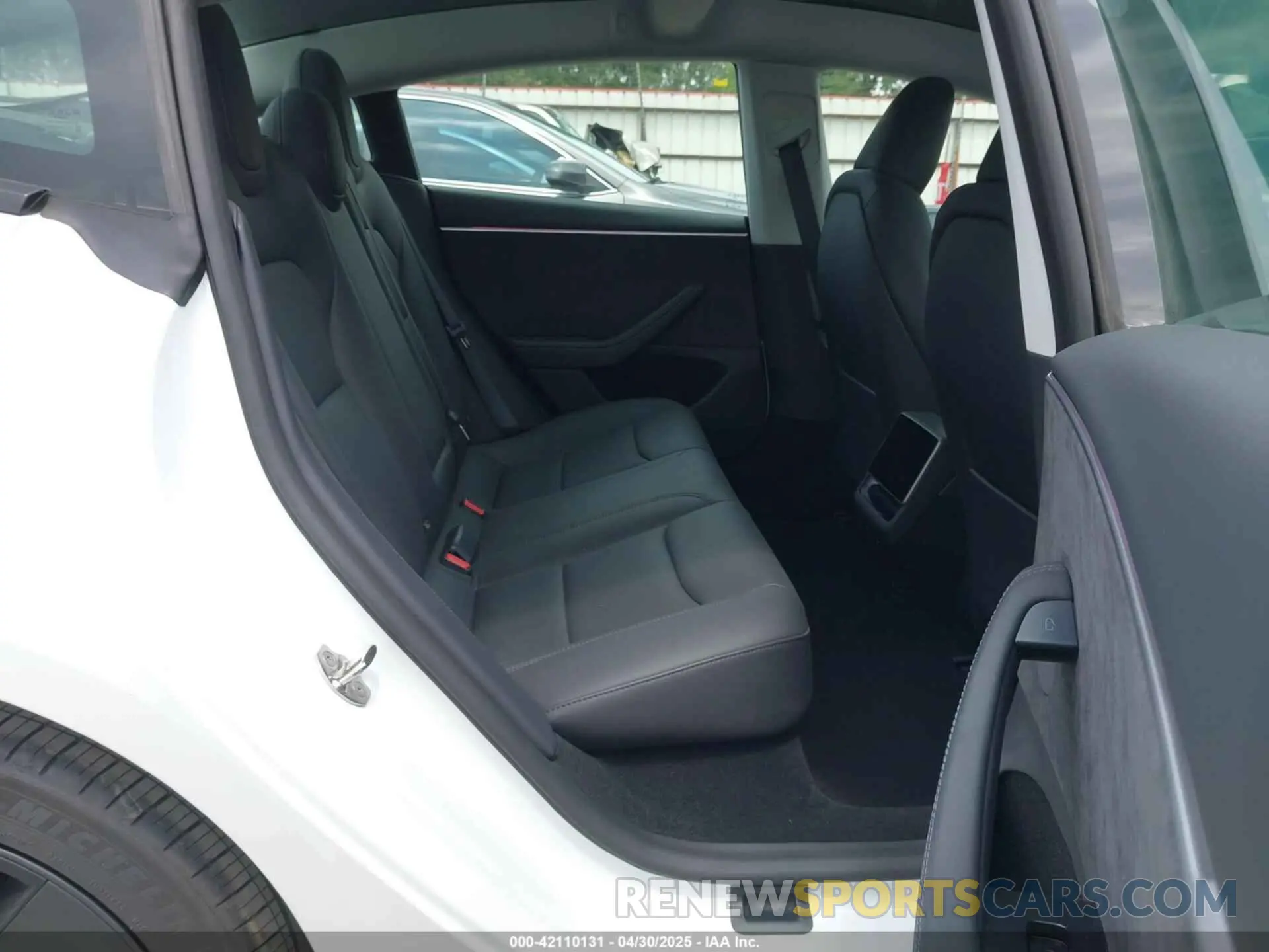 8 Photograph of a damaged car 5YJ3E1EB6RF795164 TESLA MODEL 3 2024