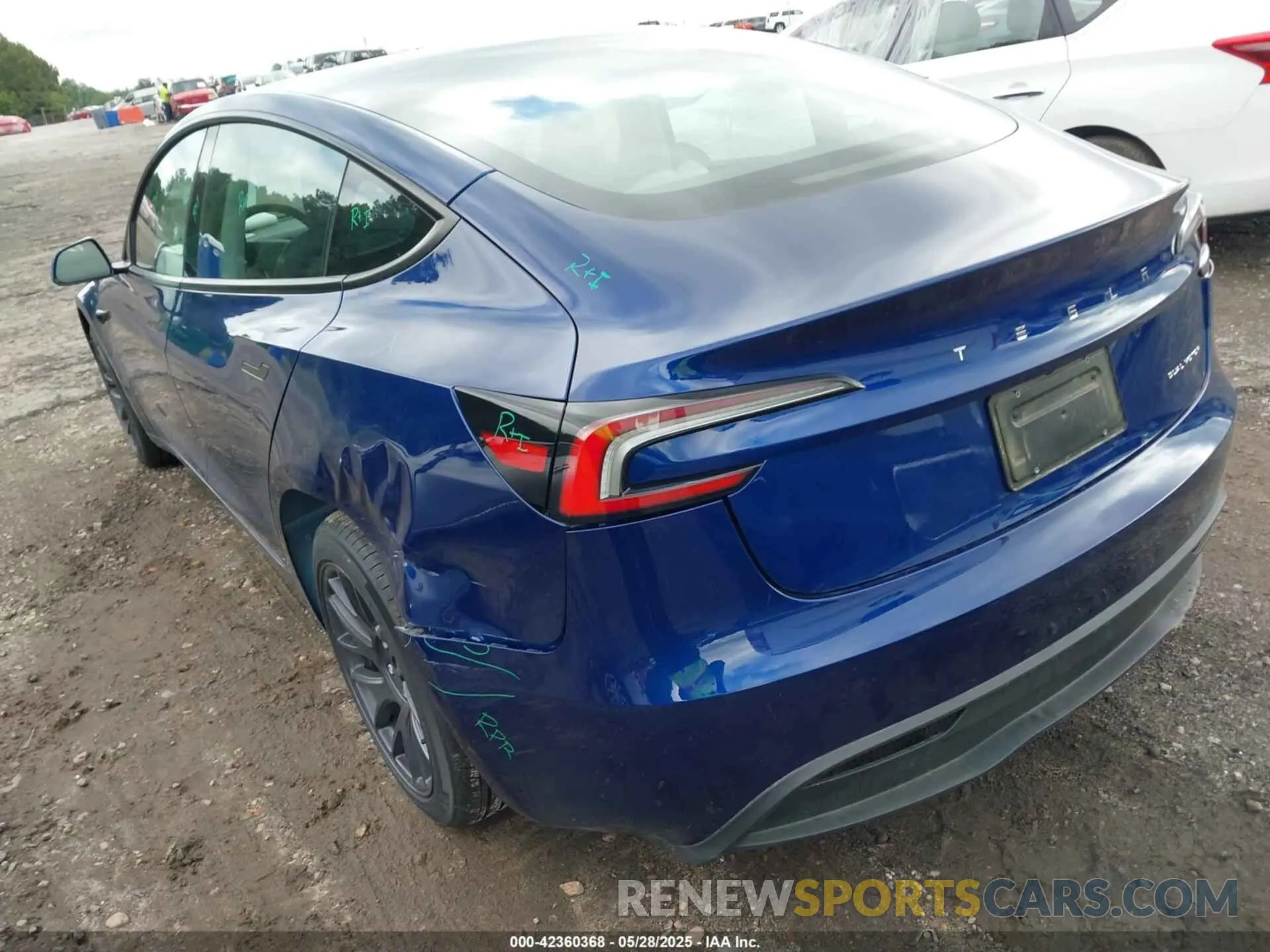 3 Photograph of a damaged car 5YJ3E1EB6RF795181 TESLA MODEL 3 2024