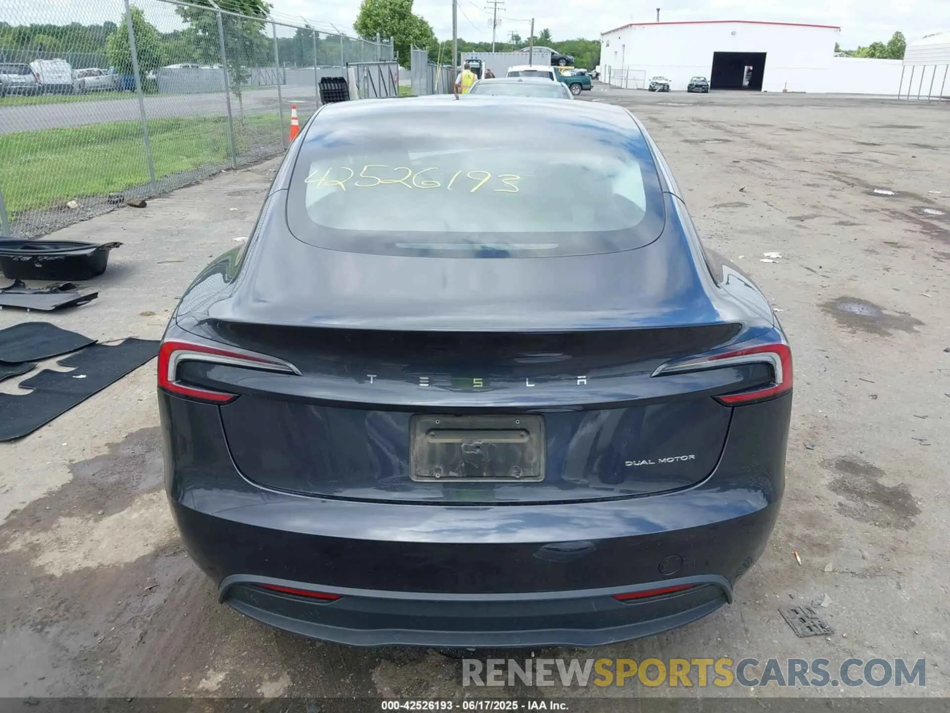 15 Photograph of a damaged car 5YJ3E1EB6RF816935 TESLA MODEL 3 2024