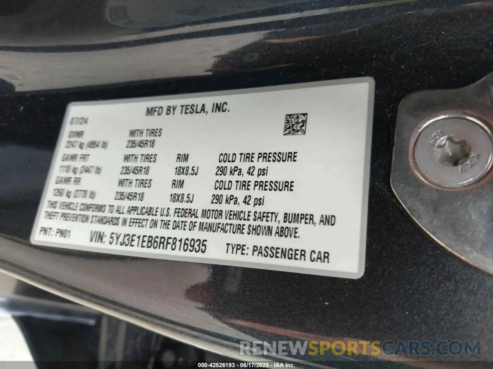 9 Photograph of a damaged car 5YJ3E1EB6RF816935 TESLA MODEL 3 2024