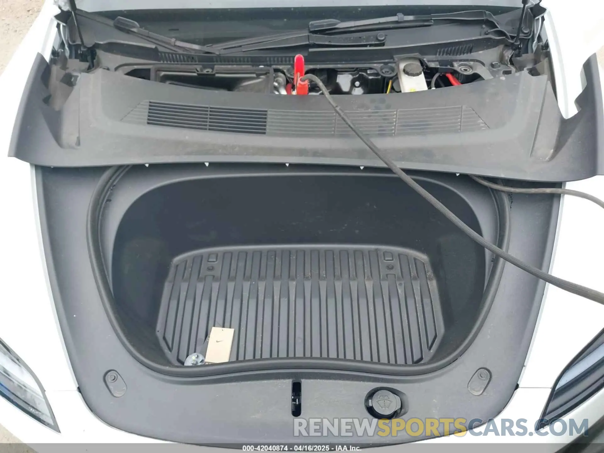 10 Photograph of a damaged car 5YJ3E1EB6RF842807 TESLA MODEL 3 2024