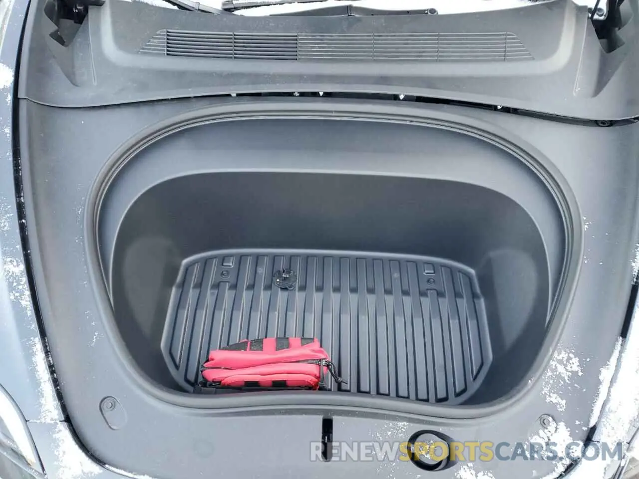 11 Photograph of a damaged car 5YJ3E1EB6RF849174 TESLA MODEL 3 2024