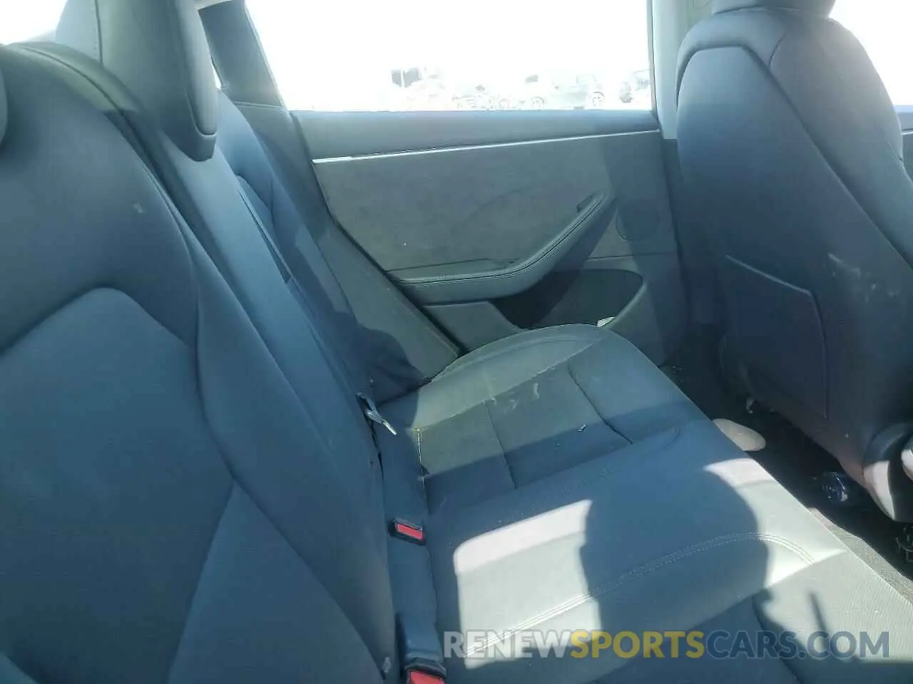 10 Photograph of a damaged car 5YJ3E1EB7RF732915 TESLA MODEL 3 2024