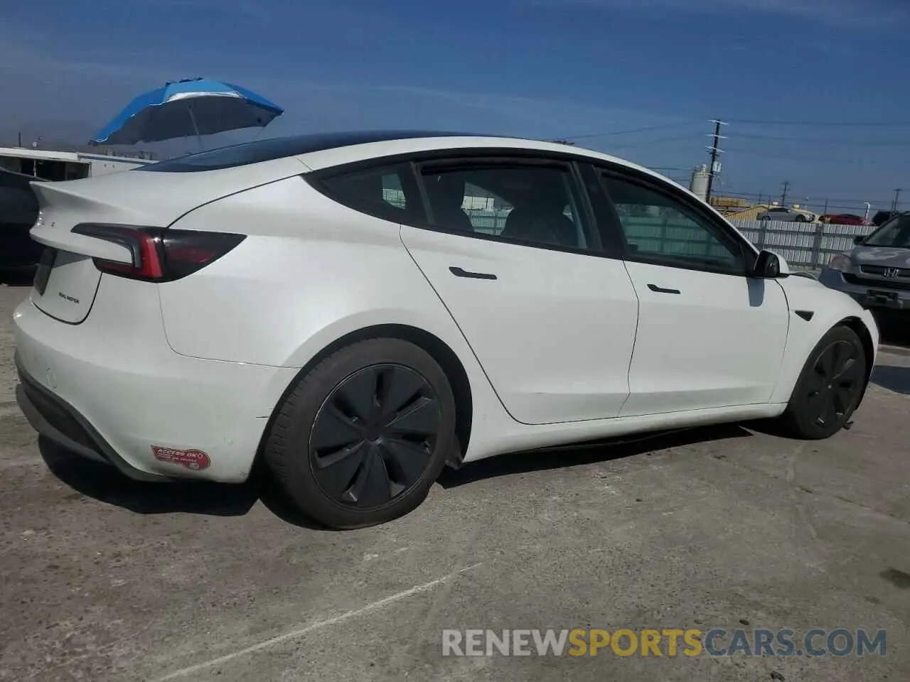 3 Photograph of a damaged car 5YJ3E1EB7RF732915 TESLA MODEL 3 2024