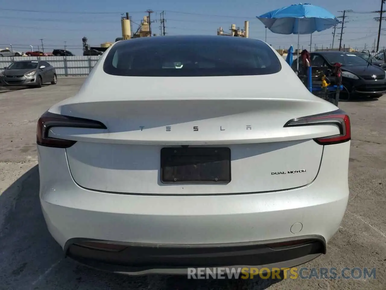 6 Photograph of a damaged car 5YJ3E1EB7RF732915 TESLA MODEL 3 2024