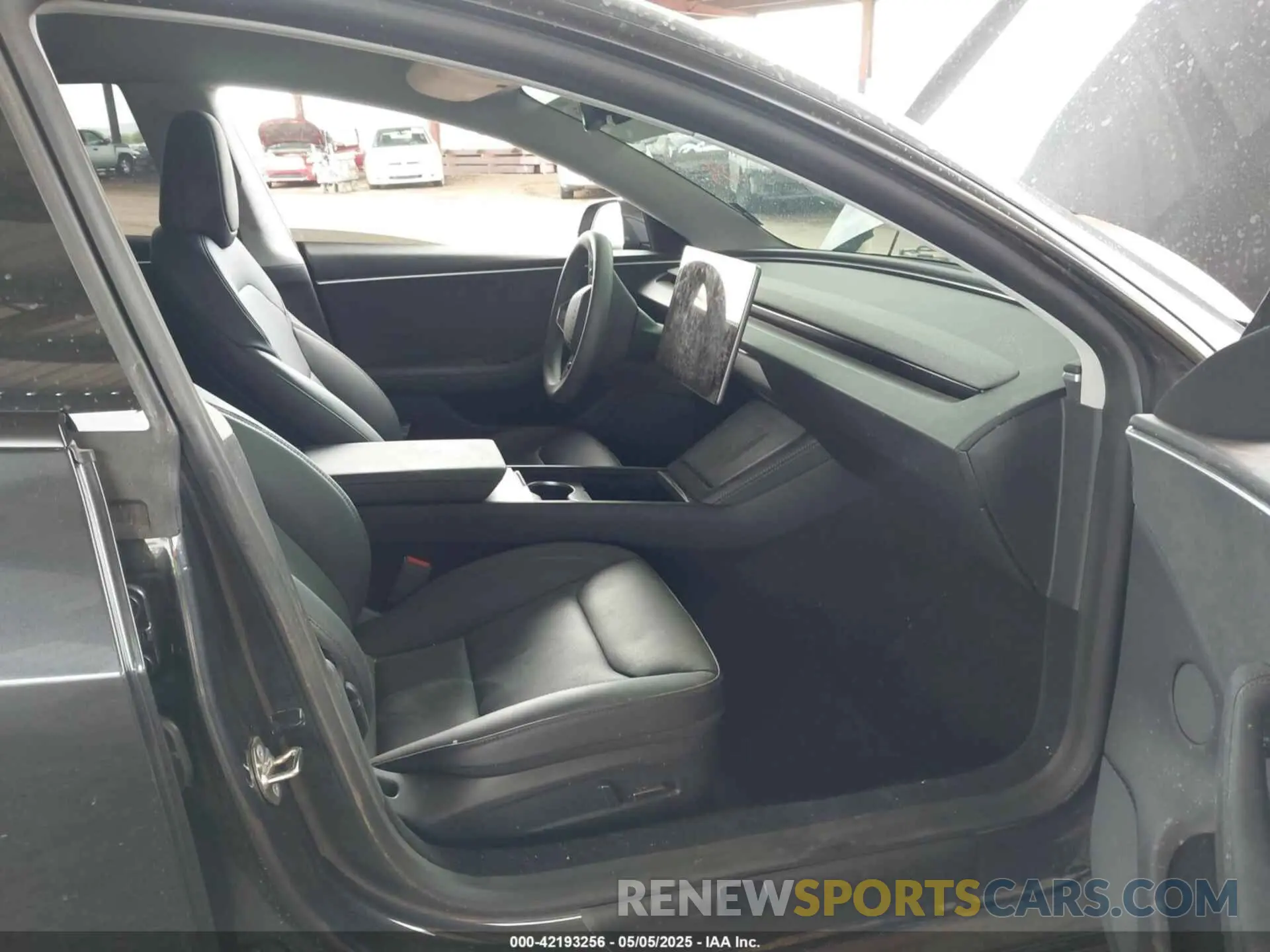 5 Photograph of a damaged car 5YJ3E1EB7RF815082 TESLA MODEL 3 2024