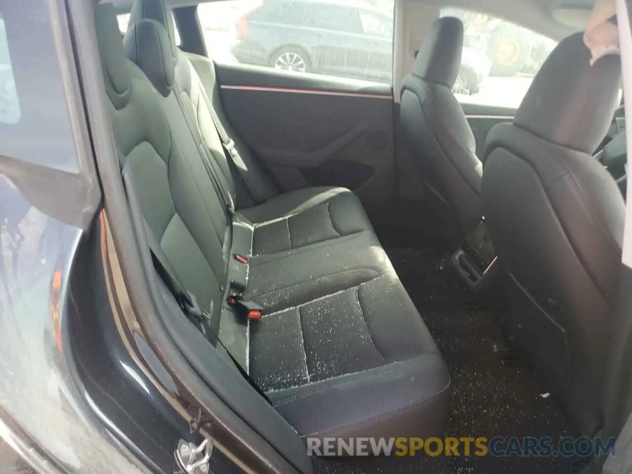 10 Photograph of a damaged car 5YJ3E1EB7RF847787 TESLA MODEL 3 2024
