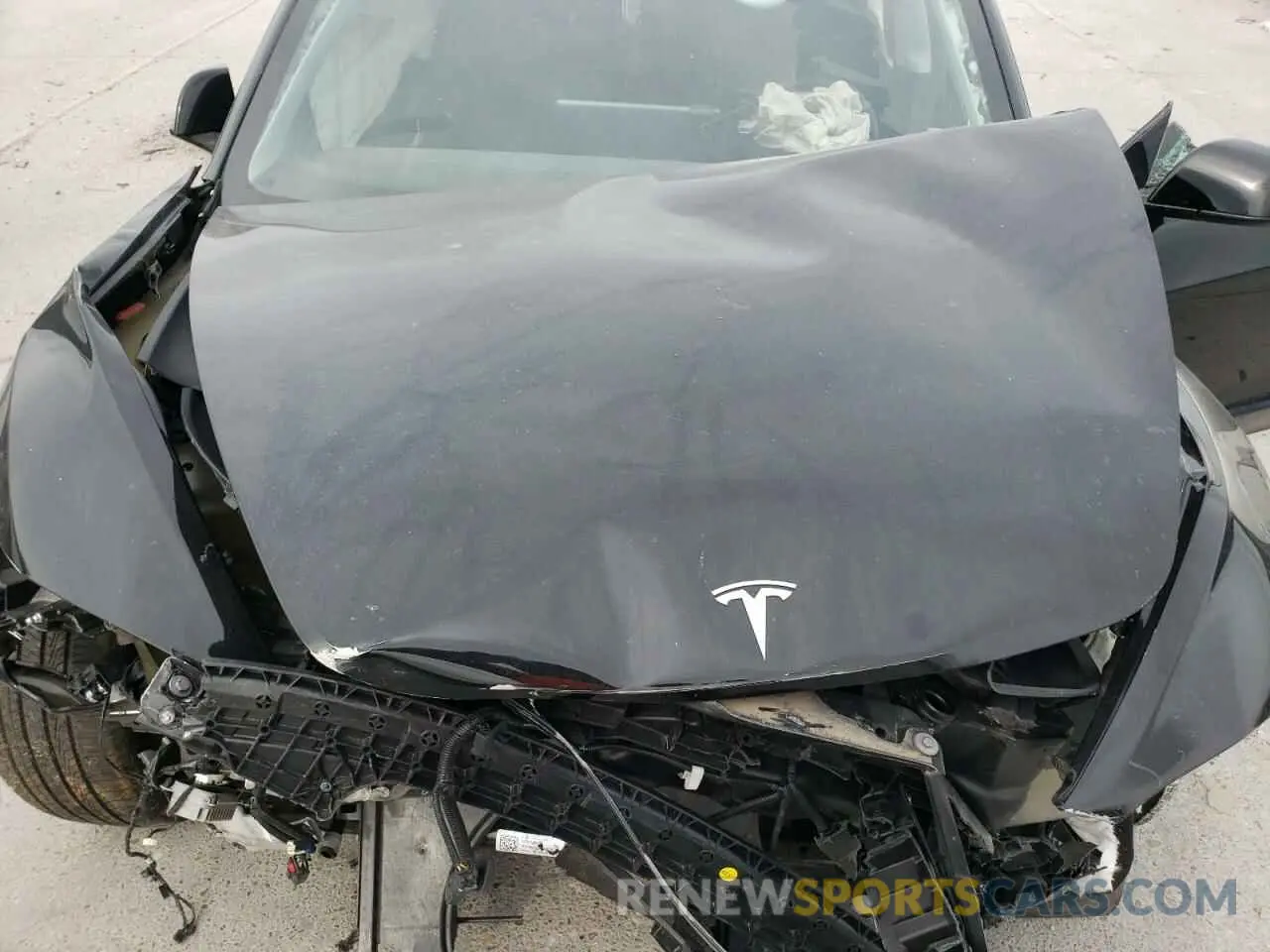 12 Photograph of a damaged car 5YJ3E1EB8RF717033 TESLA MODEL 3 2024