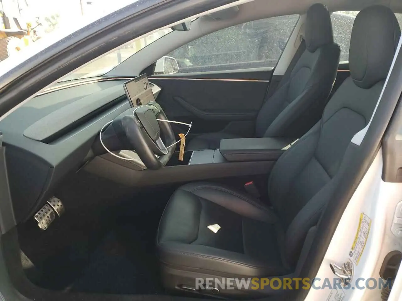 7 Photograph of a damaged car 5YJ3E1EB8RF729148 TESLA MODEL 3 2024