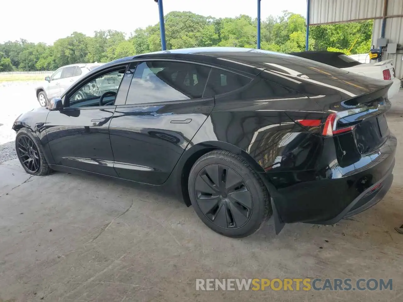 2 Photograph of a damaged car 5YJ3E1EB8RF737962 TESLA MODEL 3 2024