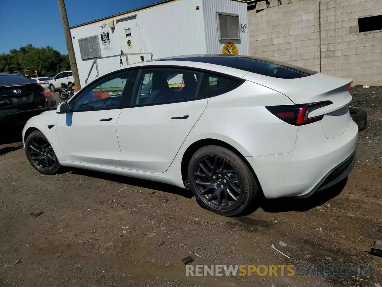 2 Photograph of a damaged car 5YJ3E1EB8RF797336 TESLA MODEL 3 2024