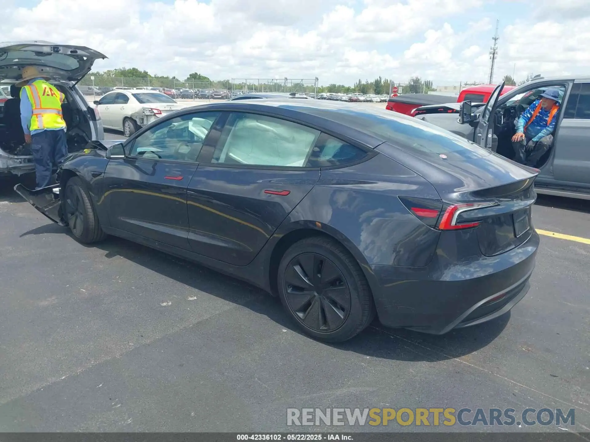 3 Photograph of a damaged car 5YJ3E1EB8RF797501 TESLA MODEL 3 2024
