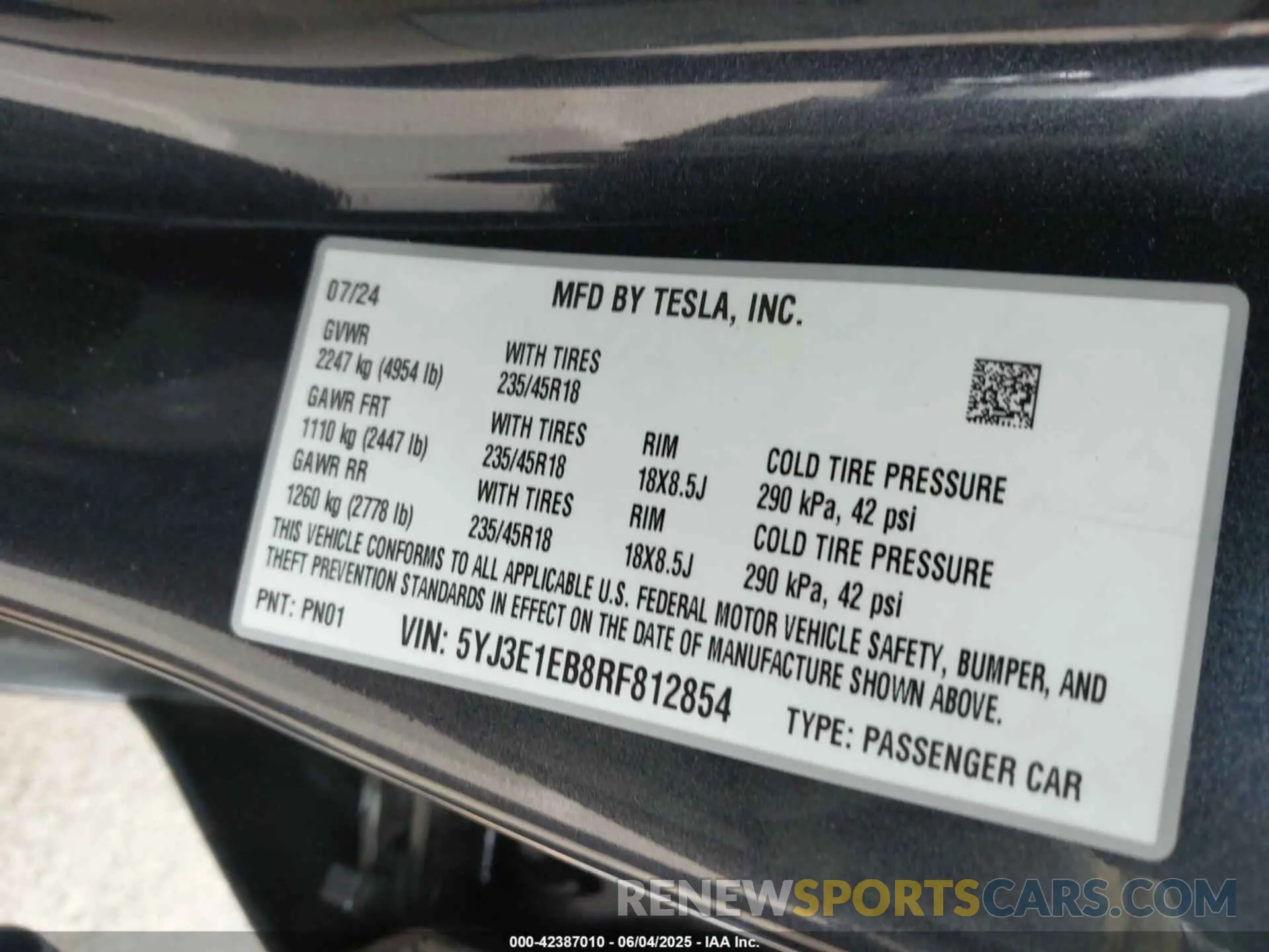 9 Photograph of a damaged car 5YJ3E1EB8RF812854 TESLA MODEL 3 2024