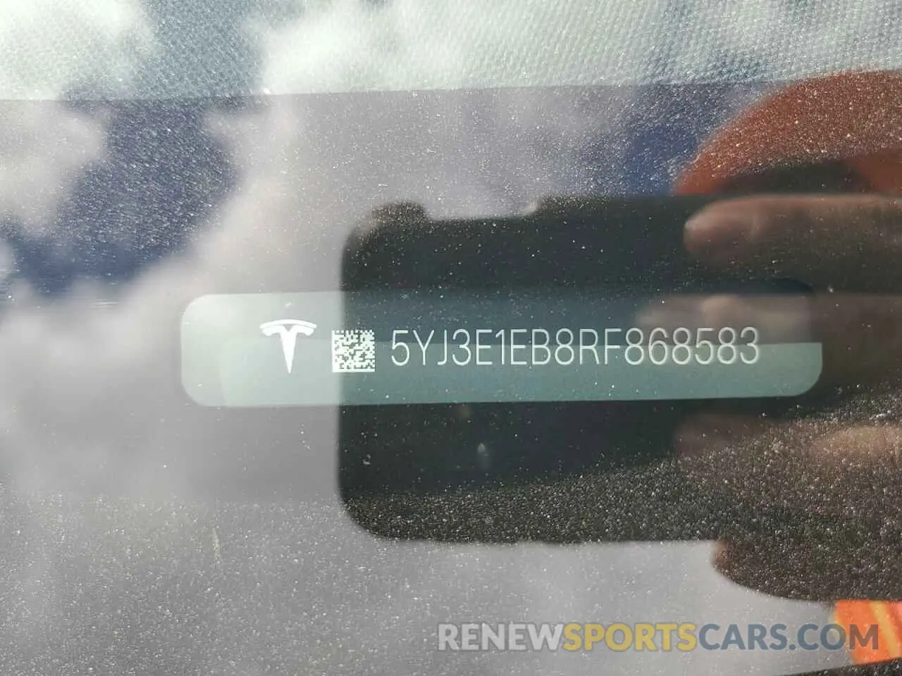 14 Photograph of a damaged car 5YJ3E1EB8RF868583 TESLA MODEL 3 2024