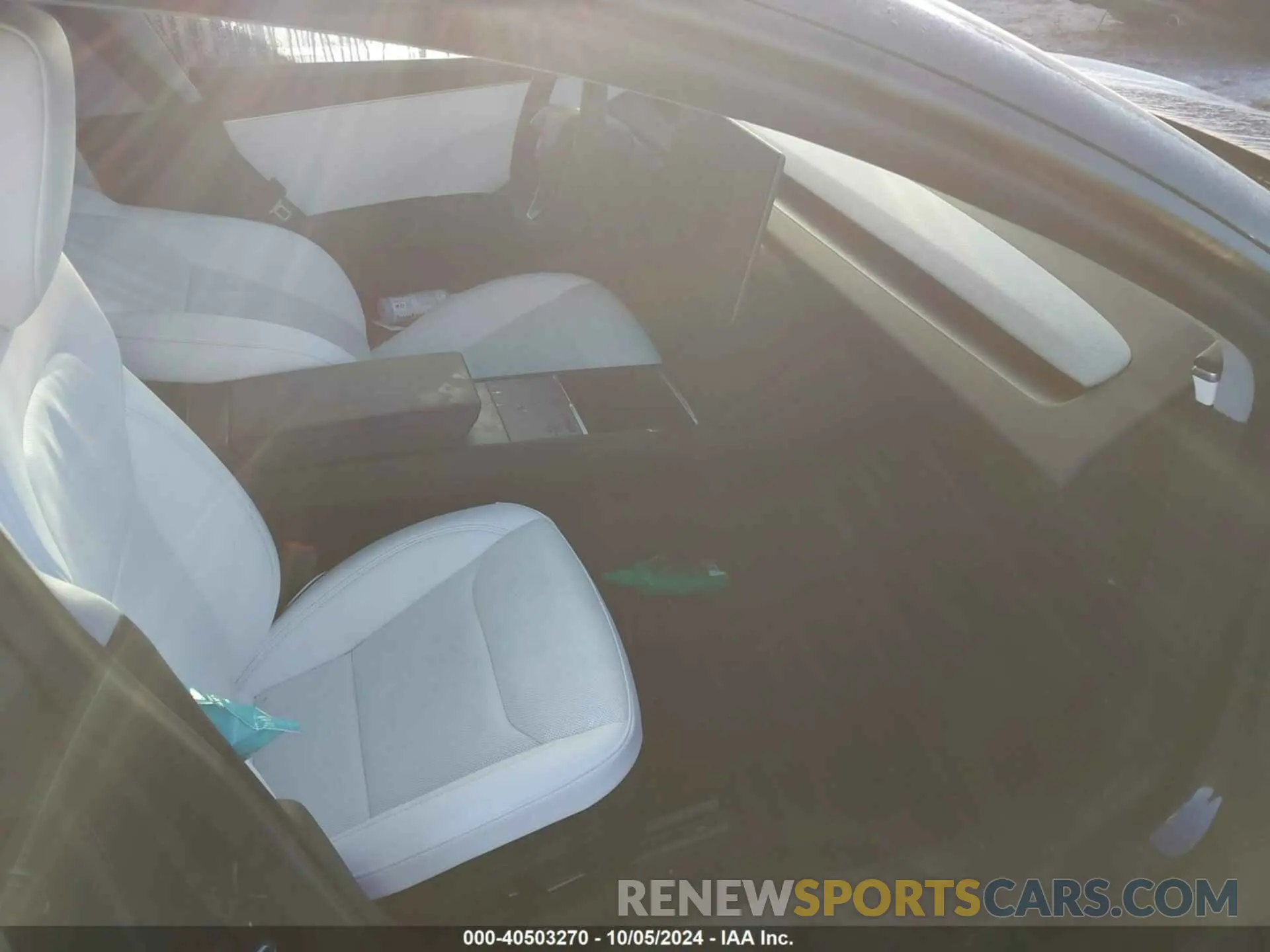 5 Photograph of a damaged car 5YJ3E1EB9RF755581 TESLA MODEL 3 2024