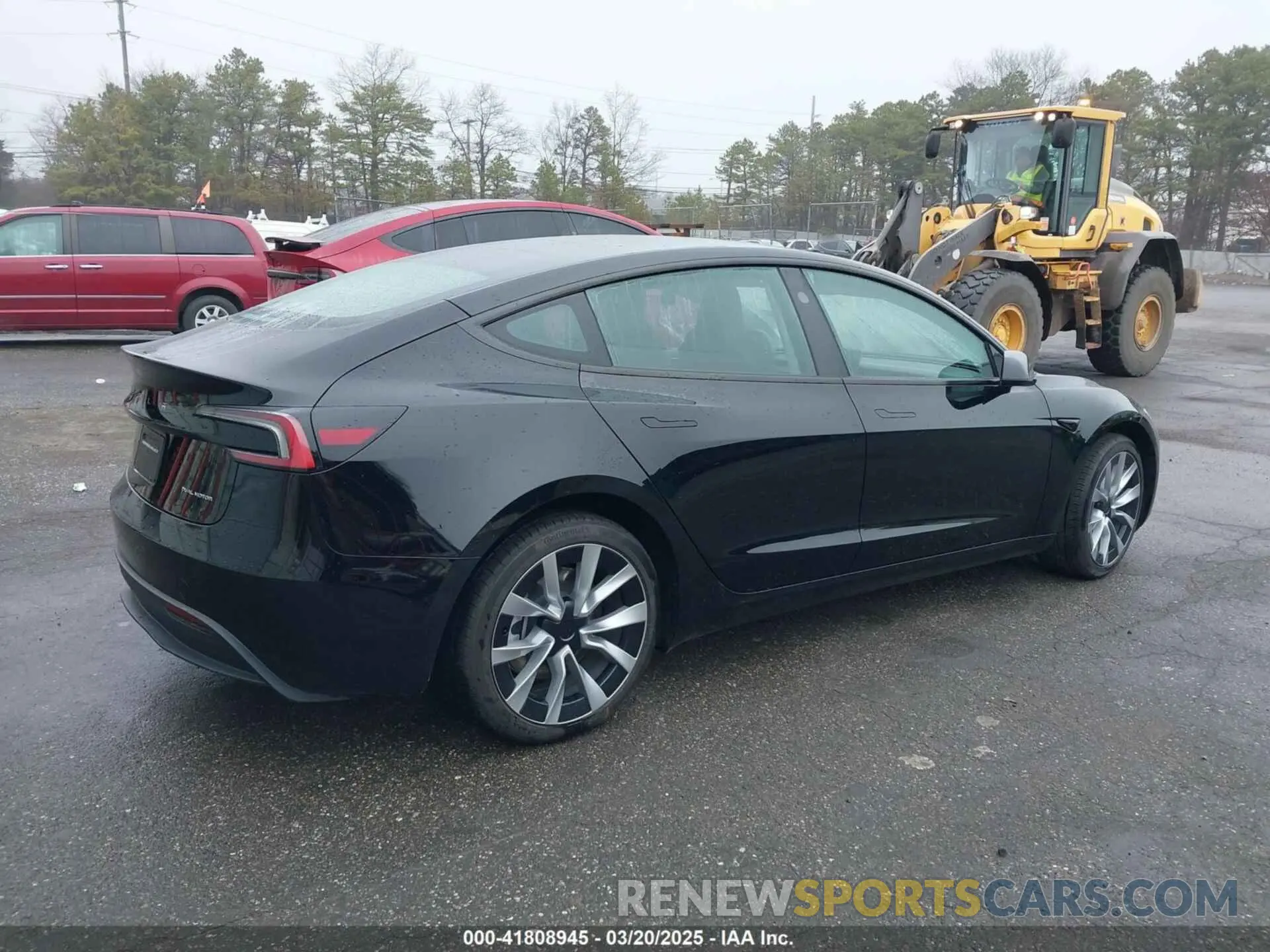 4 Photograph of a damaged car 5YJ3E1EBXRF768758 TESLA MODEL 3 2024