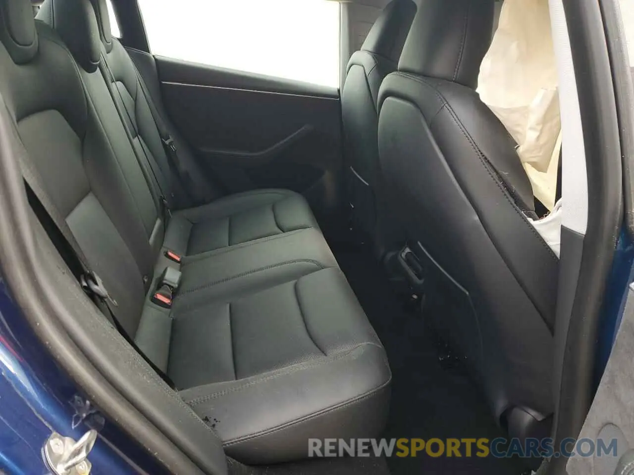 10 Photograph of a damaged car 5YJ3E1EBXRF769327 TESLA MODEL 3 2024