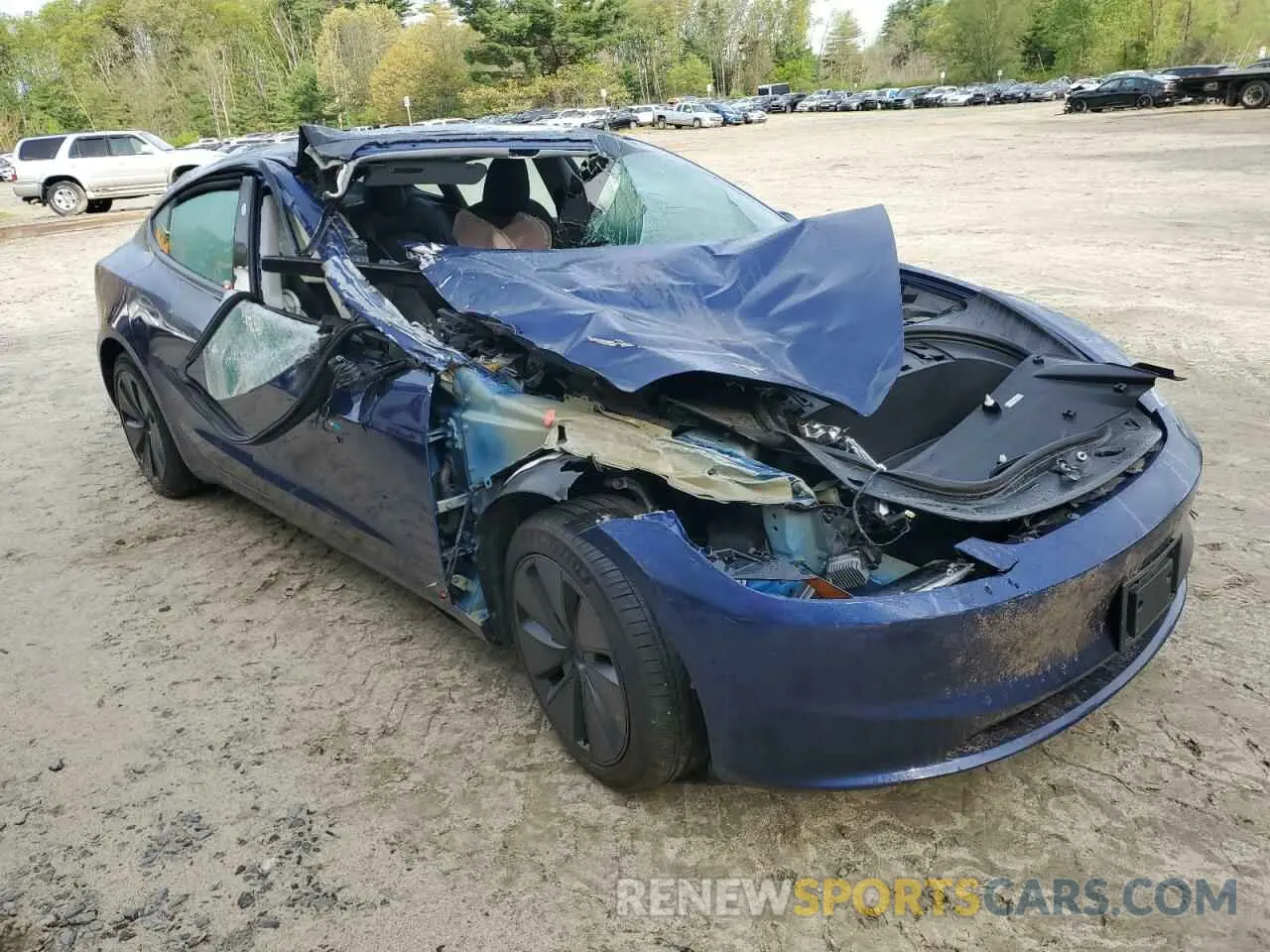 4 Photograph of a damaged car 5YJ3E1EBXRF769327 TESLA MODEL 3 2024