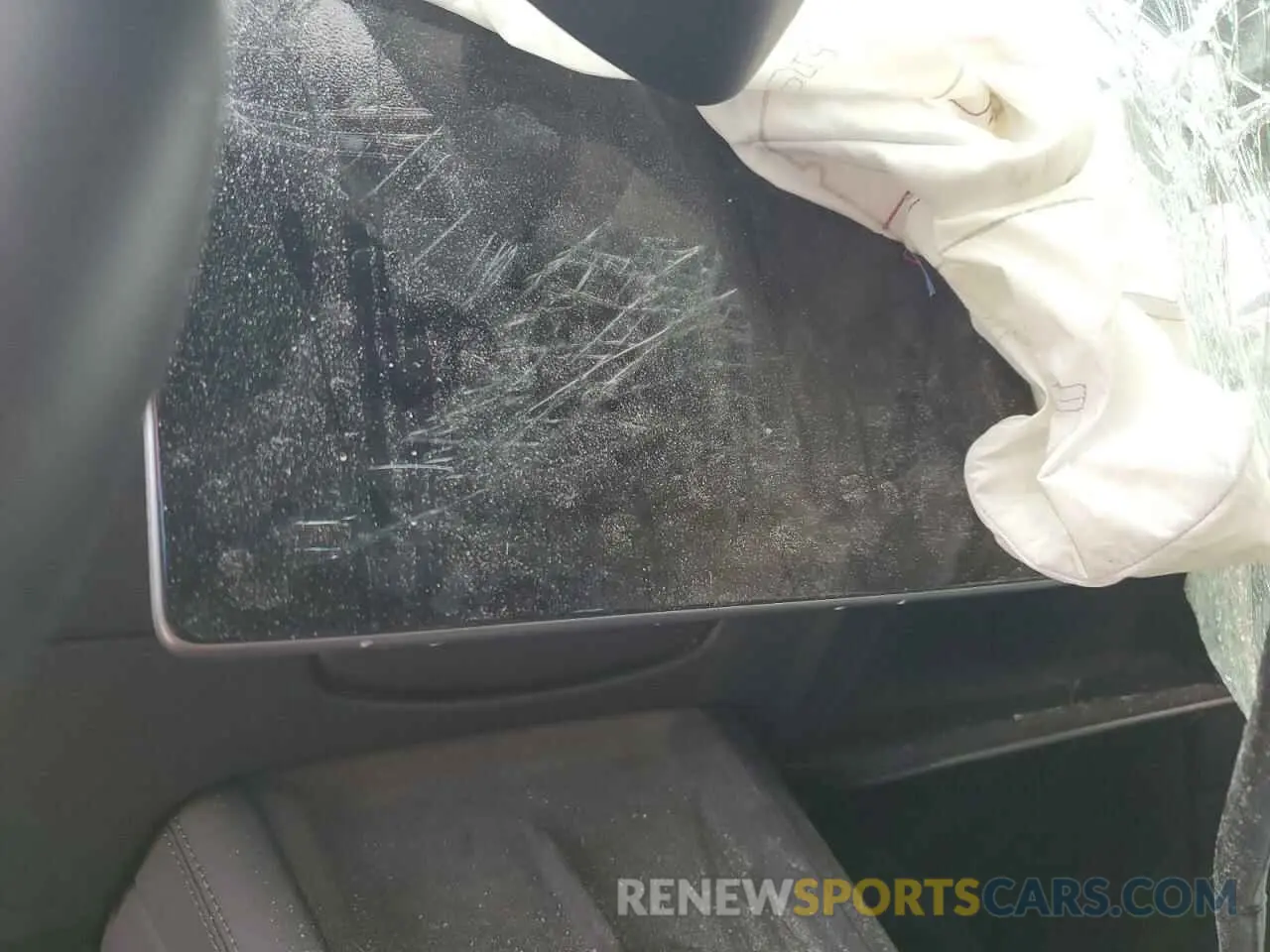 9 Photograph of a damaged car 5YJ3E1EBXRF769327 TESLA MODEL 3 2024