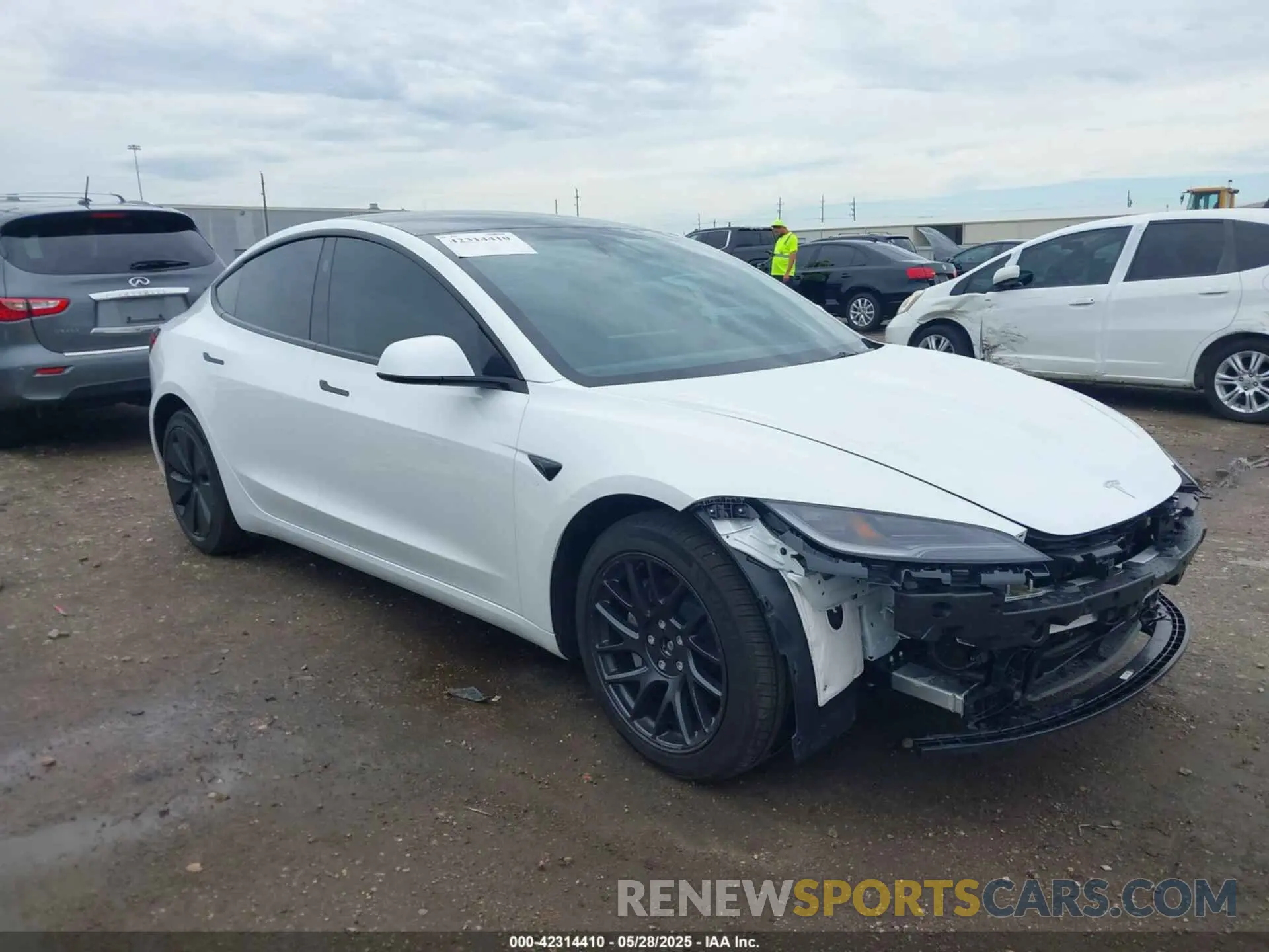 1 Photograph of a damaged car 5YJ3E1EBXRF770011 TESLA MODEL 3 2024