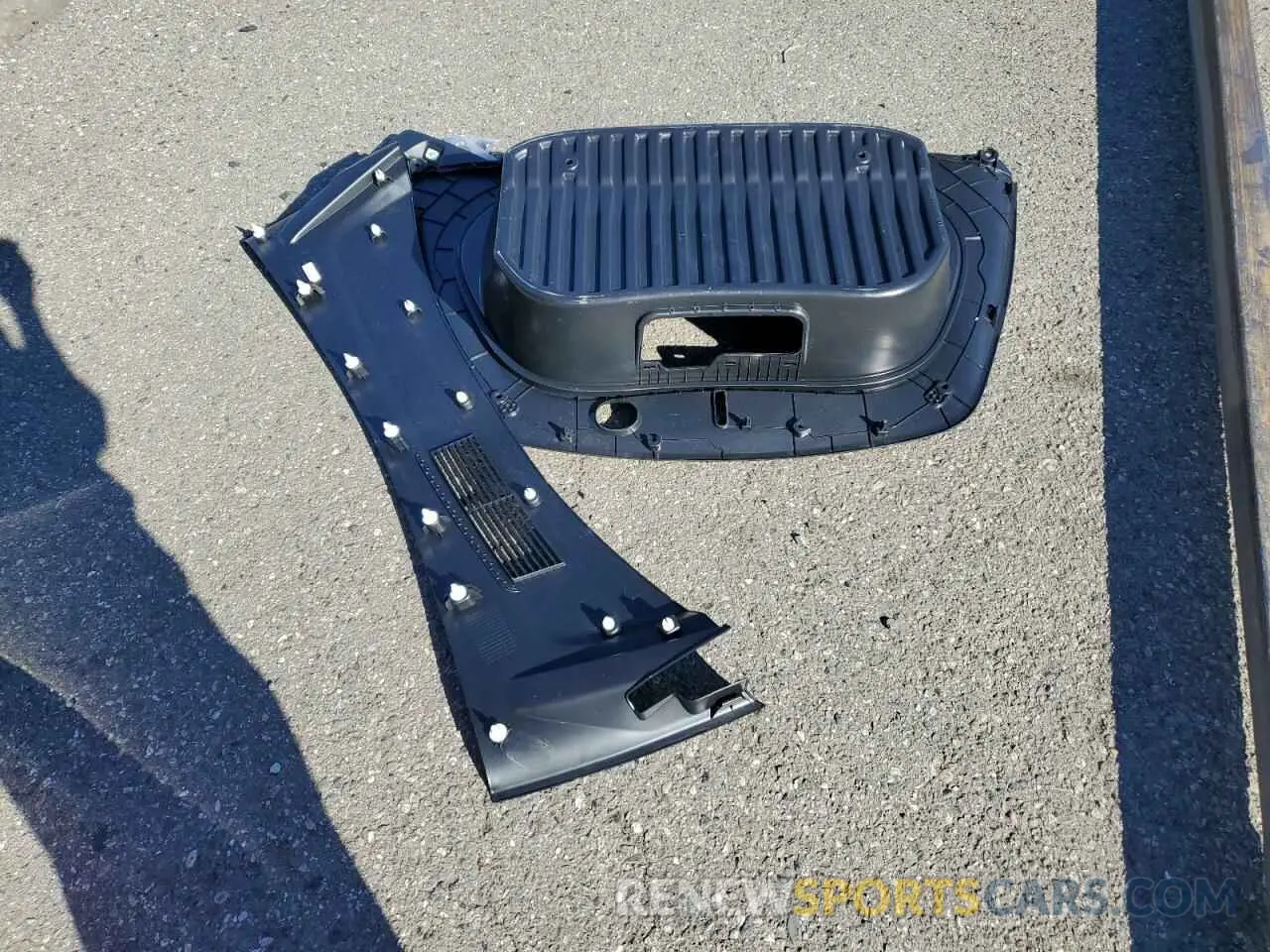 12 Photograph of a damaged car 5YJ3E1EBXRF810829 TESLA MODEL 3 2024