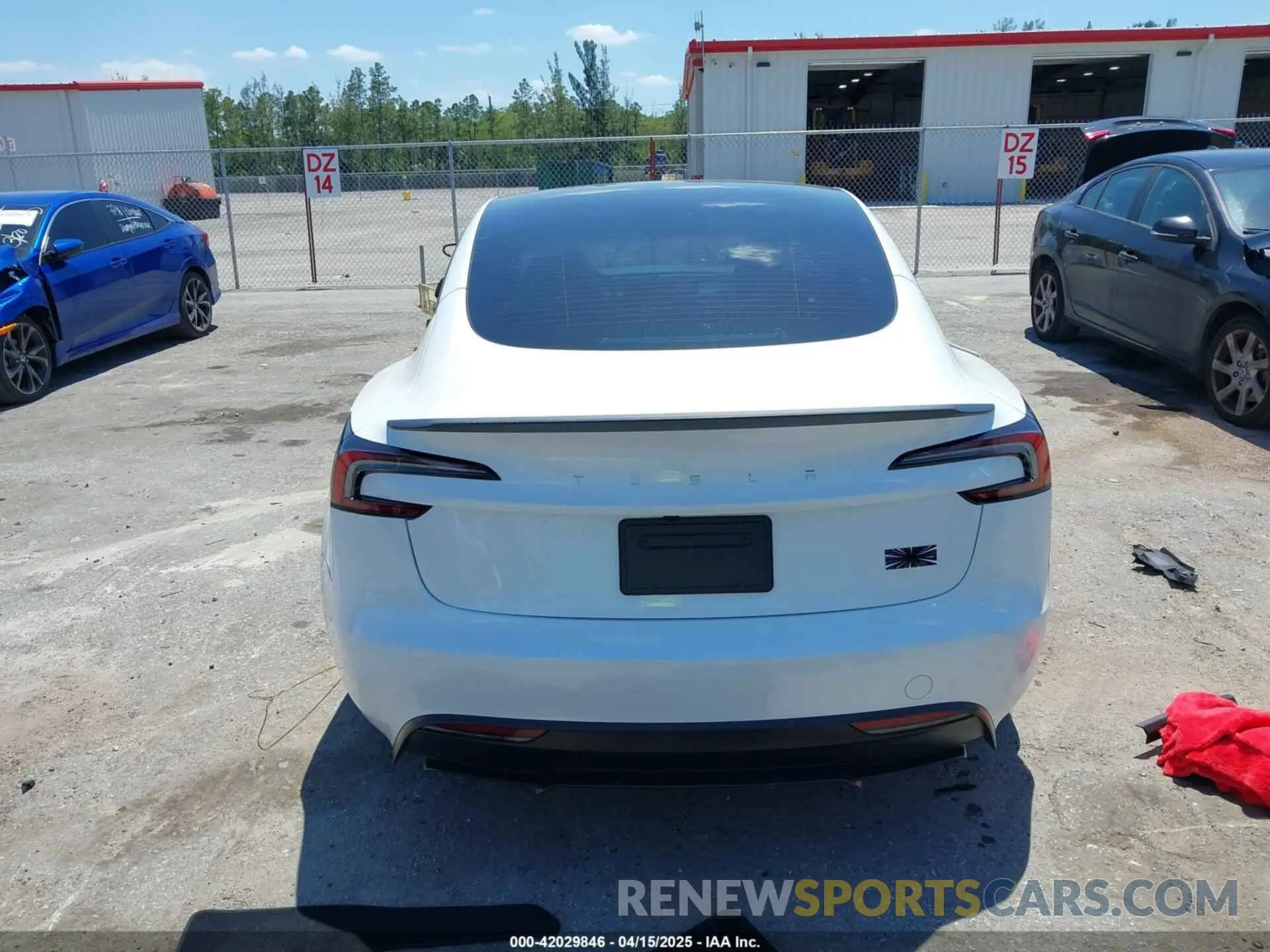 15 Photograph of a damaged car 5YJ3E1ET0RF885497 TESLA MODEL 3 2024