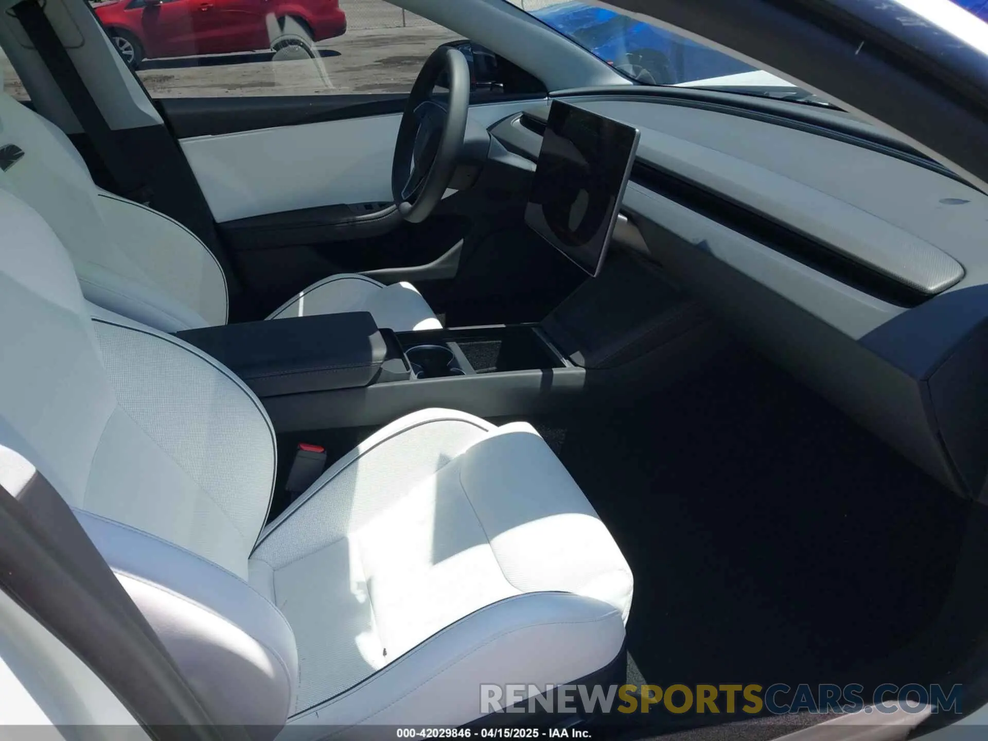 5 Photograph of a damaged car 5YJ3E1ET0RF885497 TESLA MODEL 3 2024