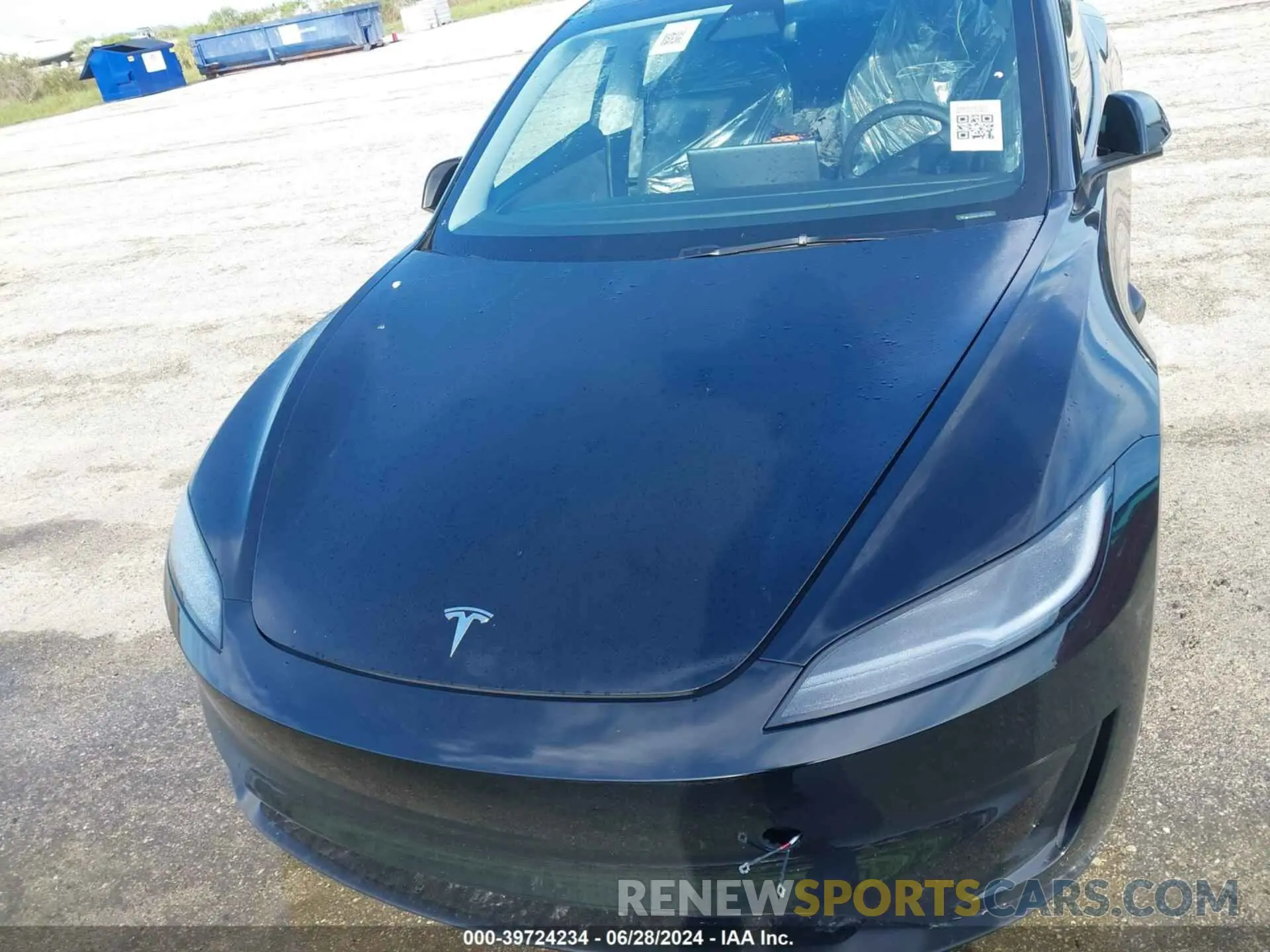 10 Photograph of a damaged car 5YJ3E1ET1RF785733 TESLA MODEL 3 2024