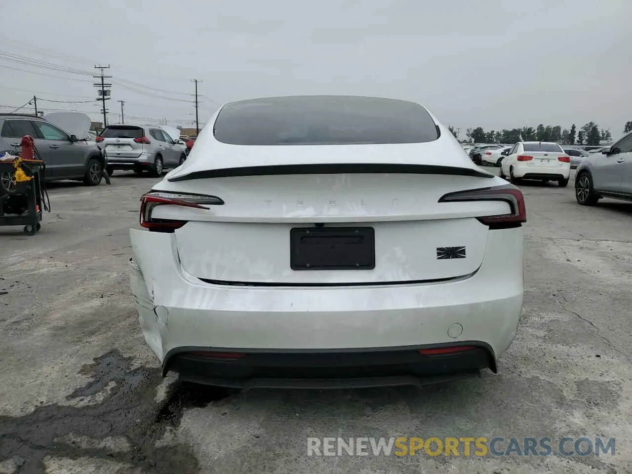 6 Photograph of a damaged car 5YJ3E1ET2RF790004 TESLA MODEL 3 2024