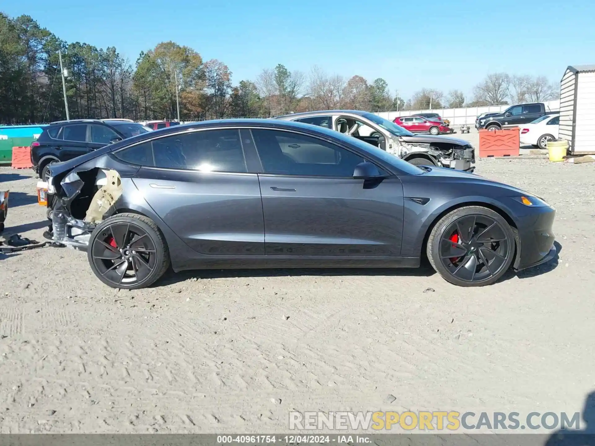 14 Photograph of a damaged car 5YJ3E1ET2RF822708 TESLA MODEL 3 2024