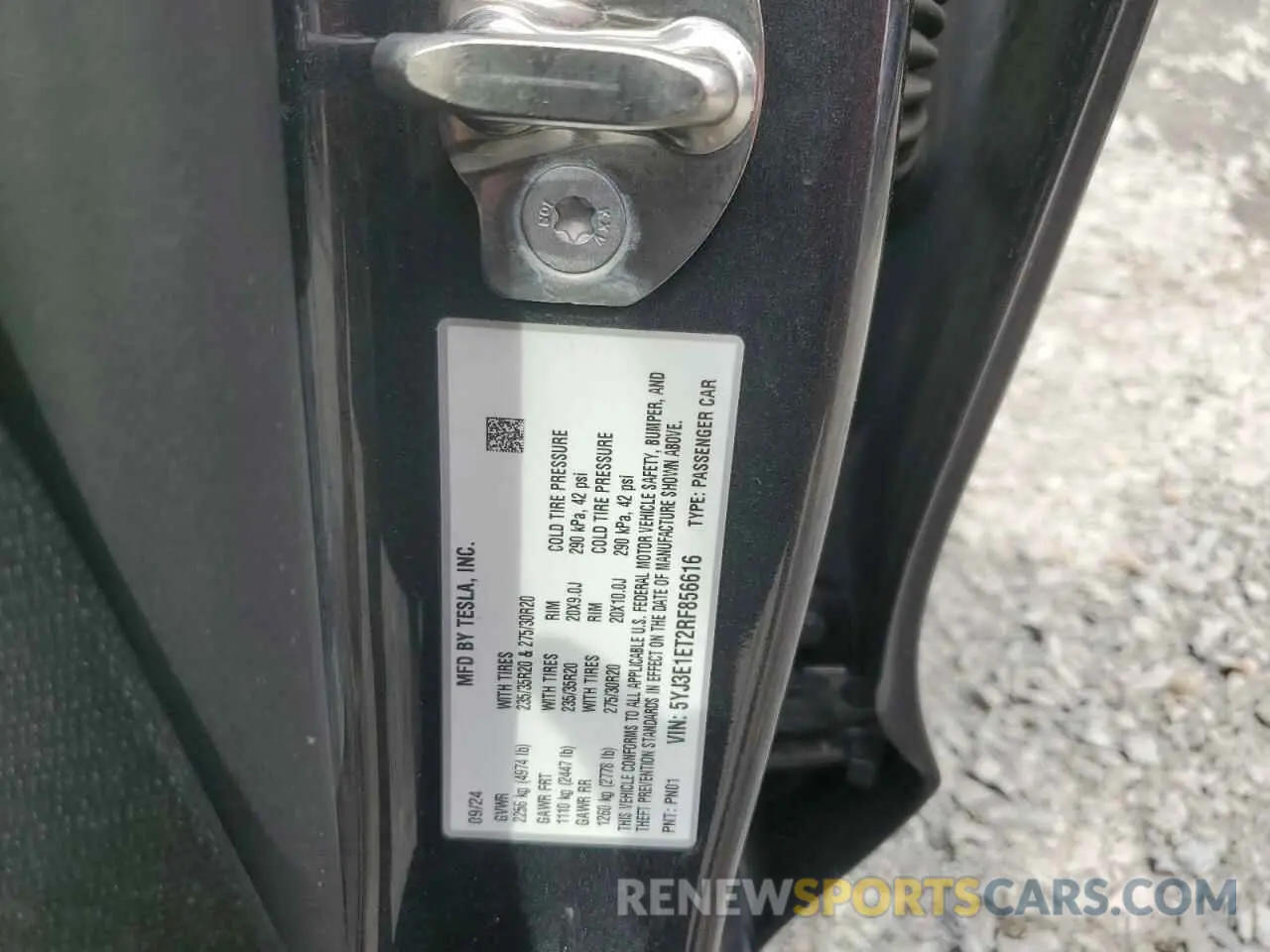 12 Photograph of a damaged car 5YJ3E1ET2RF856616 TESLA MODEL 3 2024