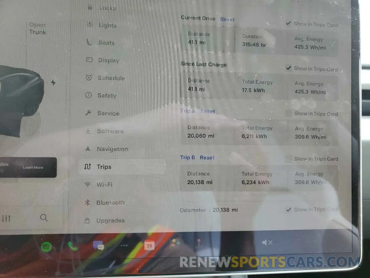 9 Photograph of a damaged car 5YJ3E1ET2RF856616 TESLA MODEL 3 2024