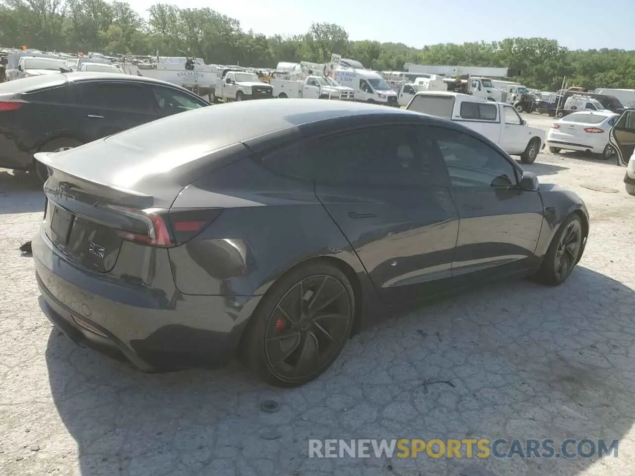 3 Photograph of a damaged car 5YJ3E1ET2RF869527 TESLA MODEL 3 2024