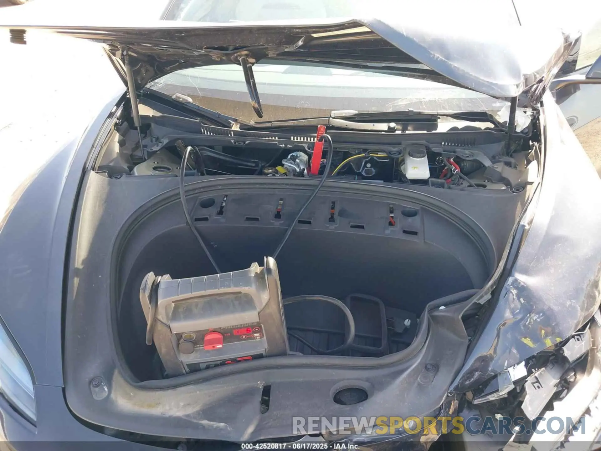 10 Photograph of a damaged car 5YJ3E1ET3RF769257 TESLA MODEL 3 2024