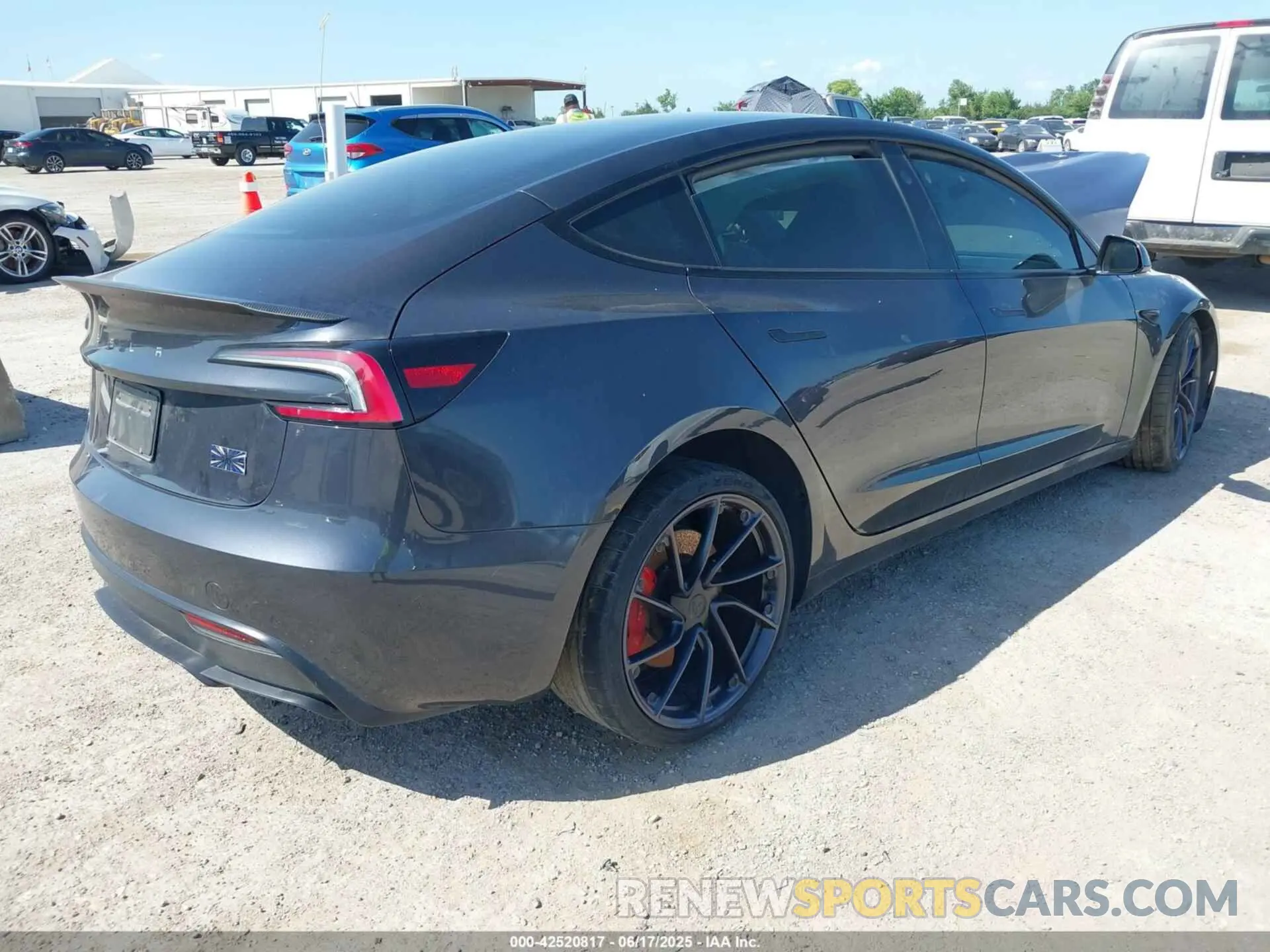 4 Photograph of a damaged car 5YJ3E1ET3RF769257 TESLA MODEL 3 2024