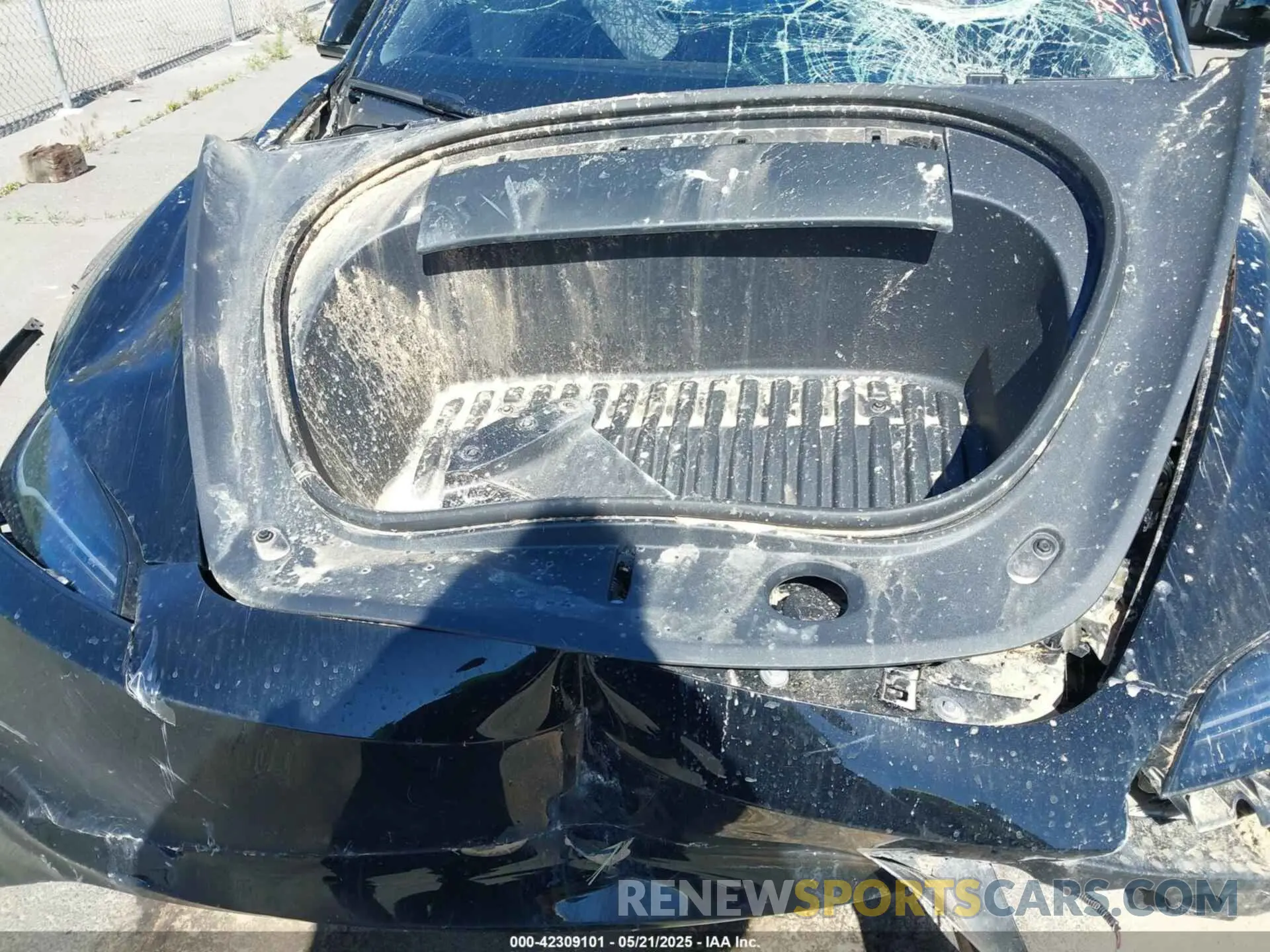 10 Photograph of a damaged car 5YJ3E1ET3RF789461 TESLA MODEL 3 2024