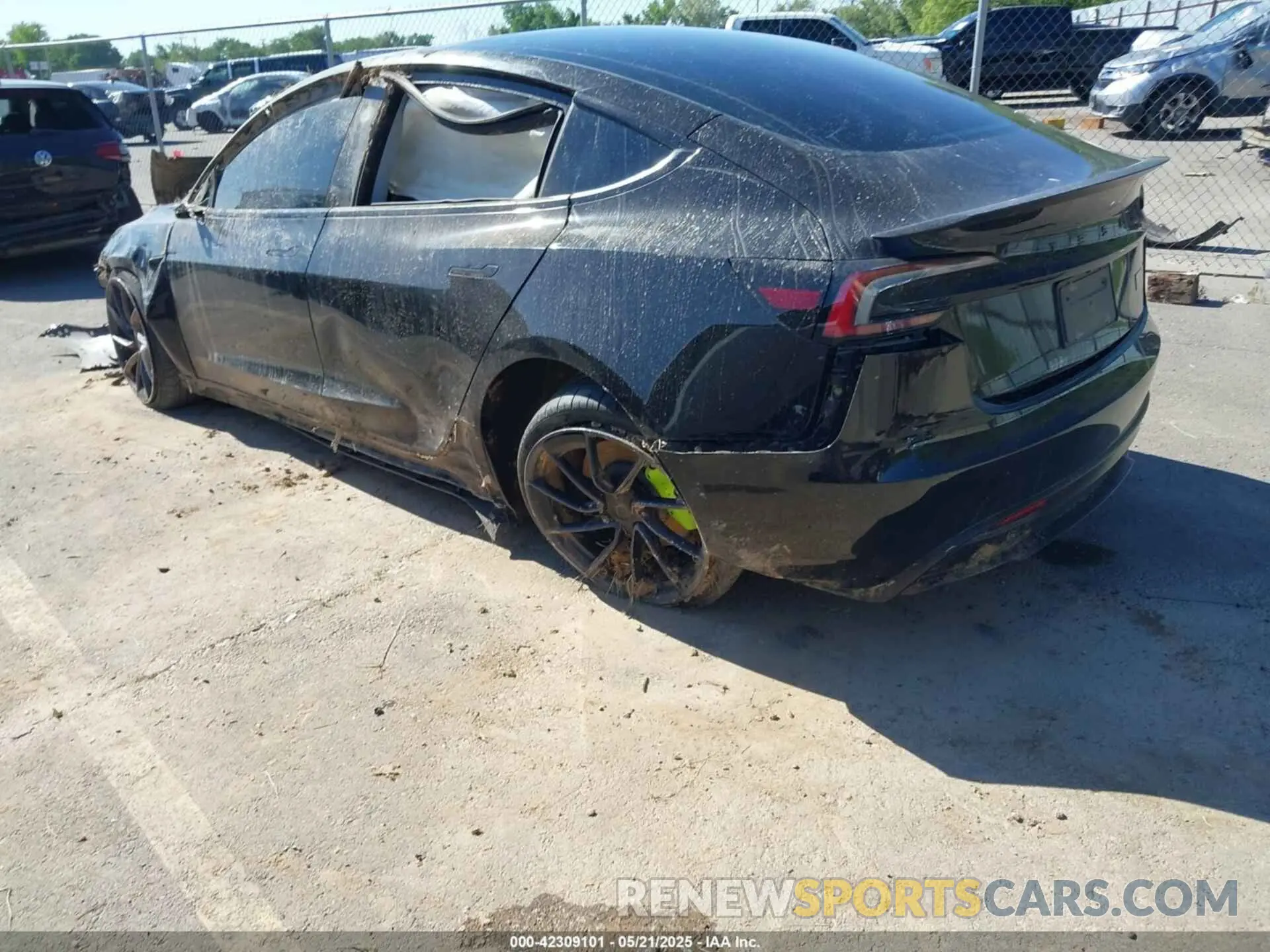 3 Photograph of a damaged car 5YJ3E1ET3RF789461 TESLA MODEL 3 2024