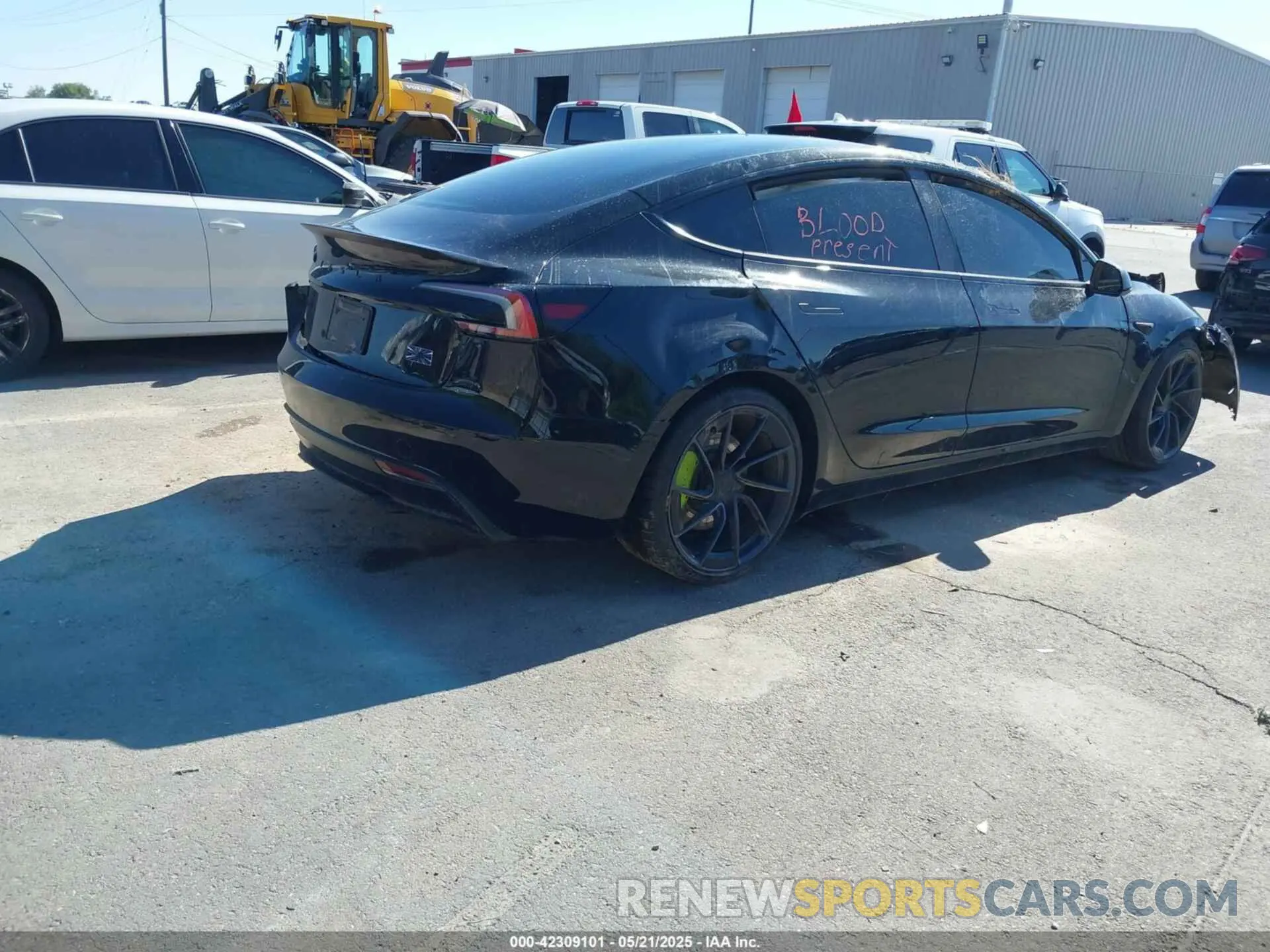 4 Photograph of a damaged car 5YJ3E1ET3RF789461 TESLA MODEL 3 2024