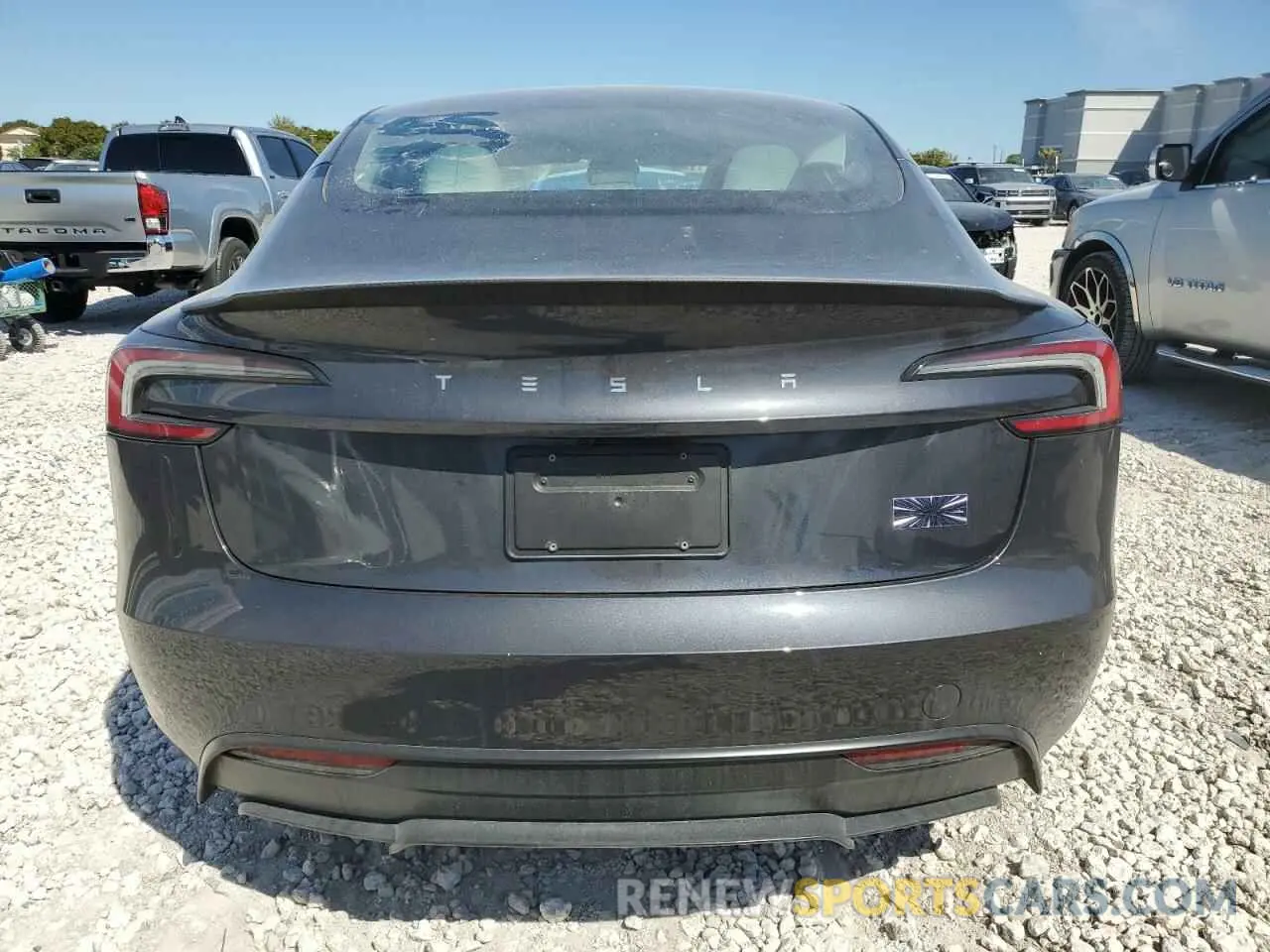 6 Photograph of a damaged car 5YJ3E1ET3RF836570 TESLA MODEL 3 2024